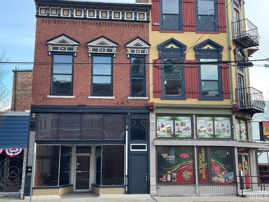 5 E Market Street Property Photo 1