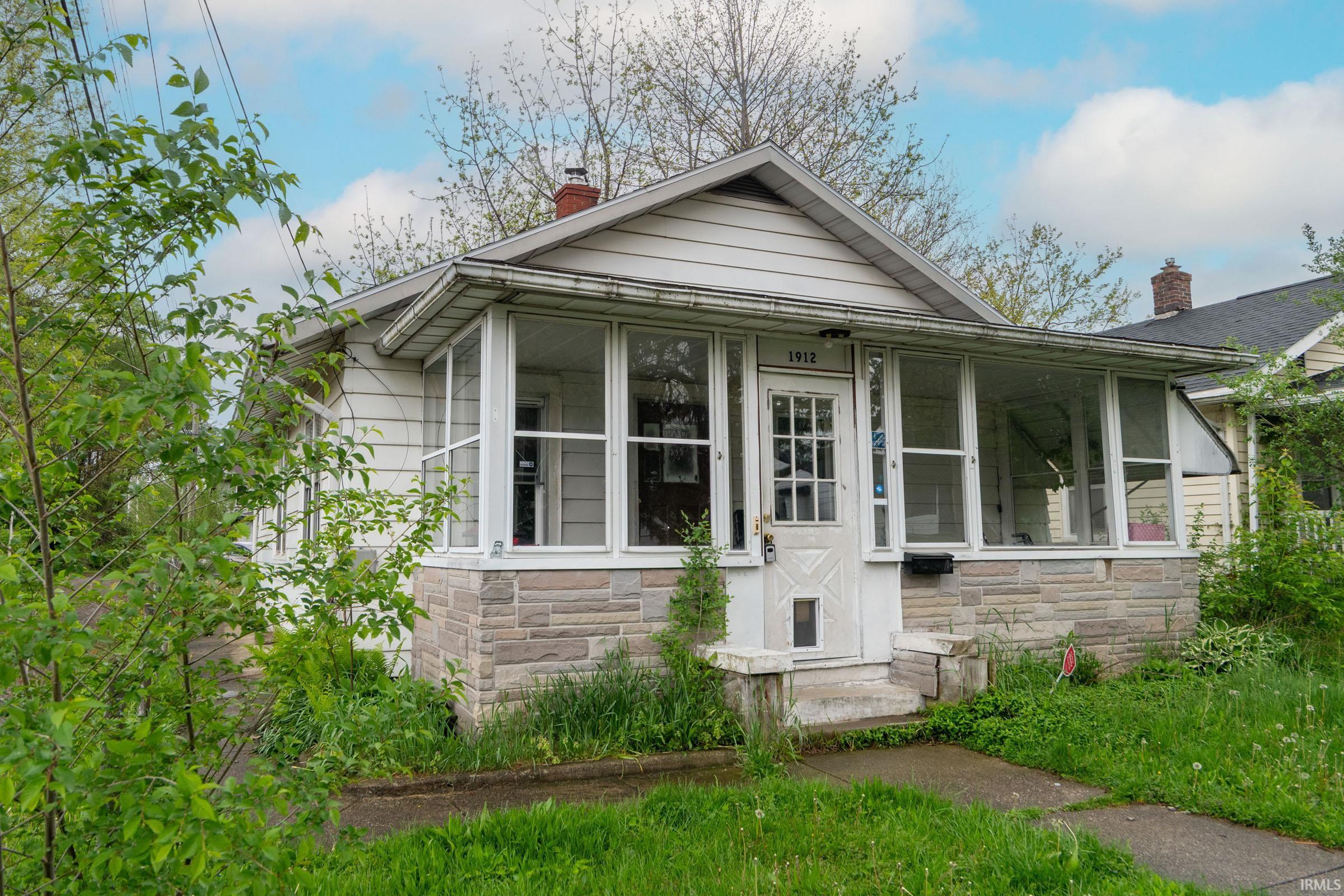 1912 Kendall Street Property Photo 1