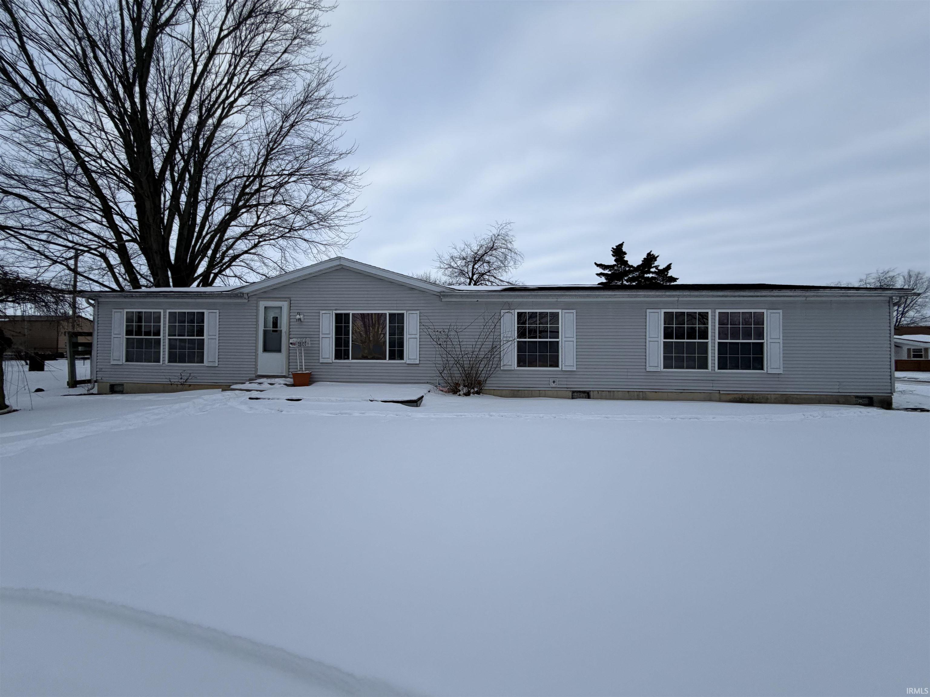 1501 W 7th Street Property Photo 1