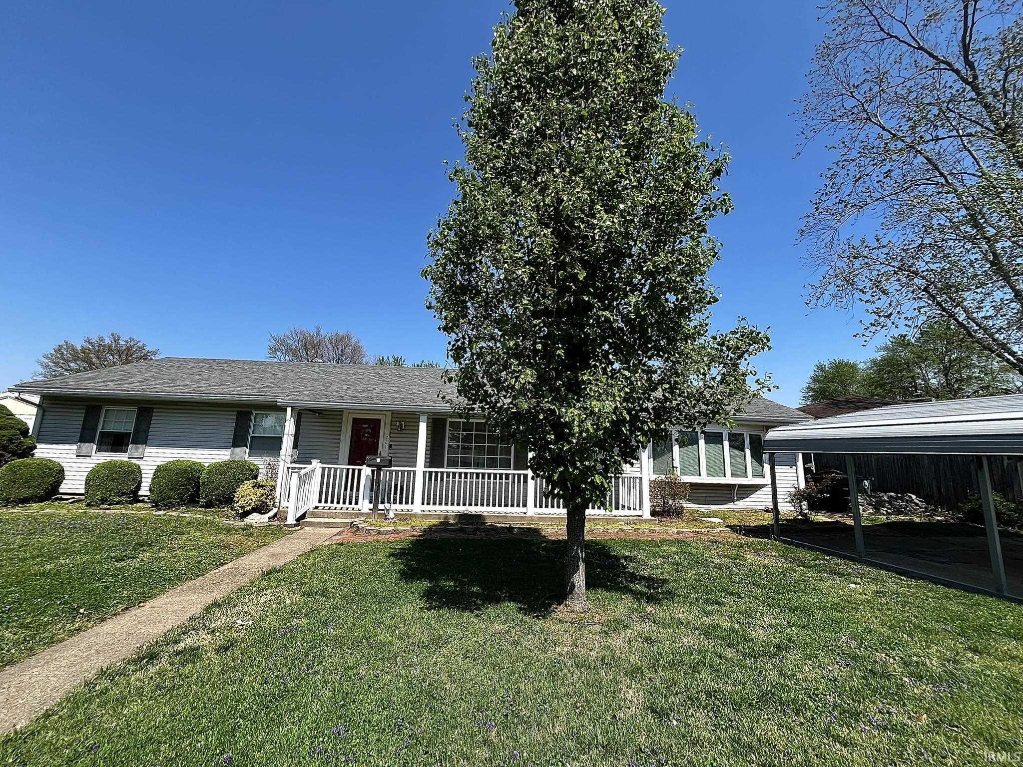 221 Fairway Drive Property Photo 1