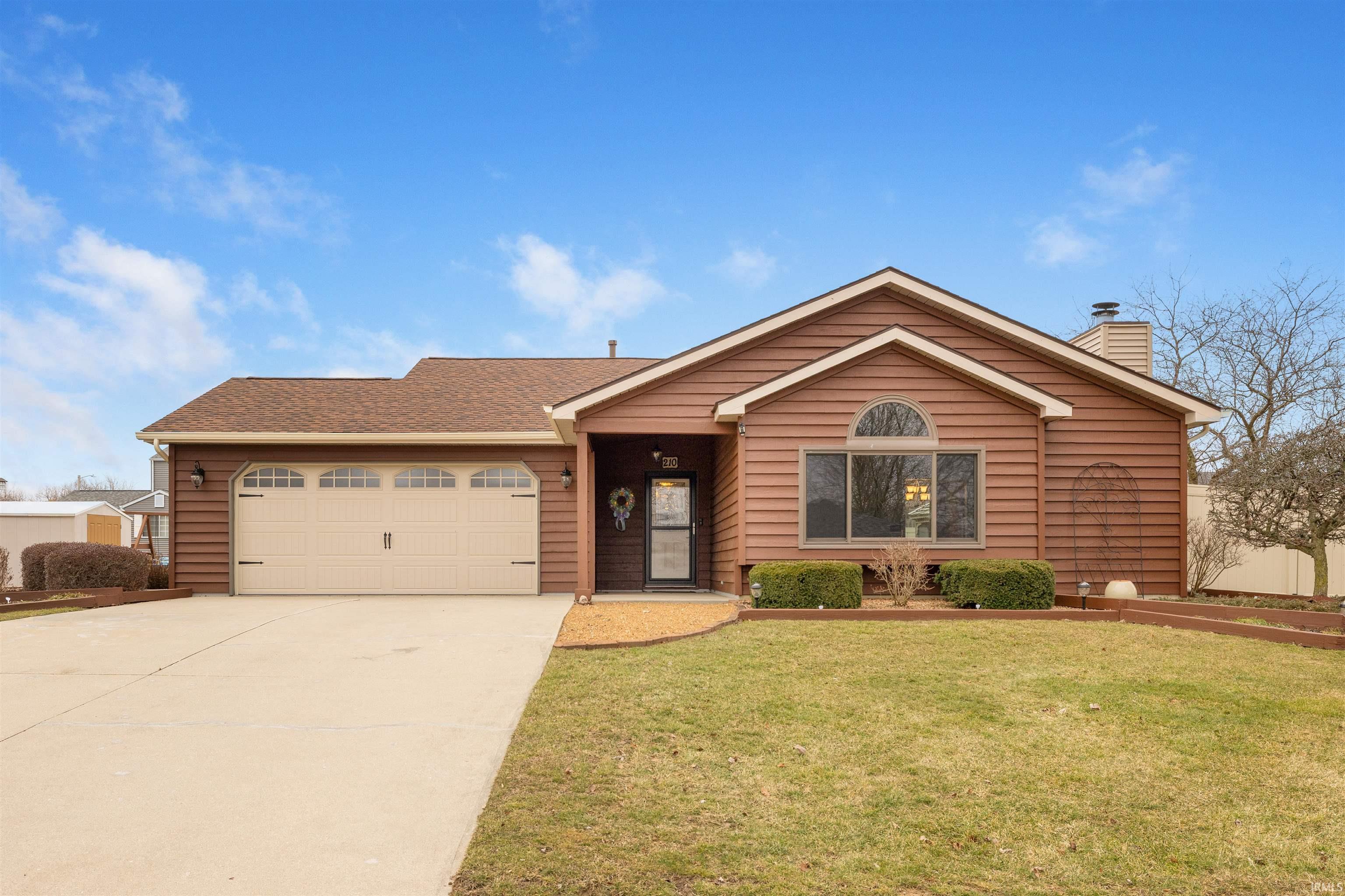 210 Knoll Ridge Boulevard Property Photo 1