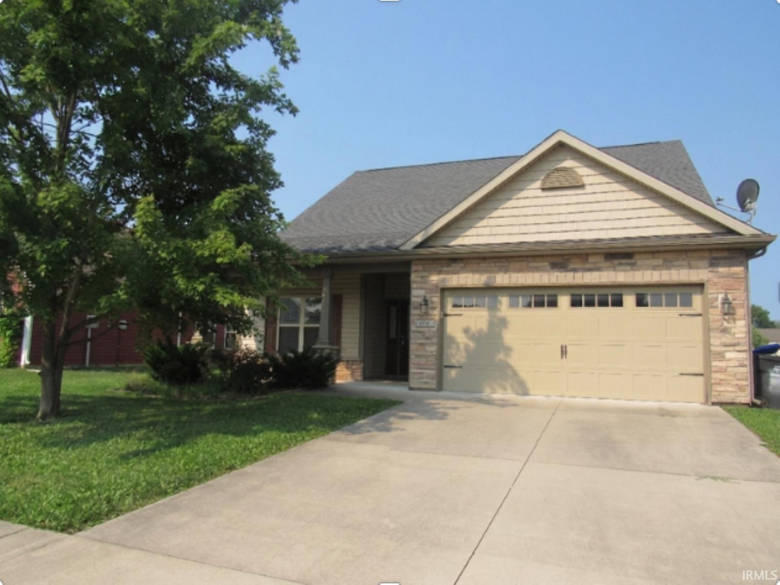 1116 Spring Hill Drive Property Photo 1