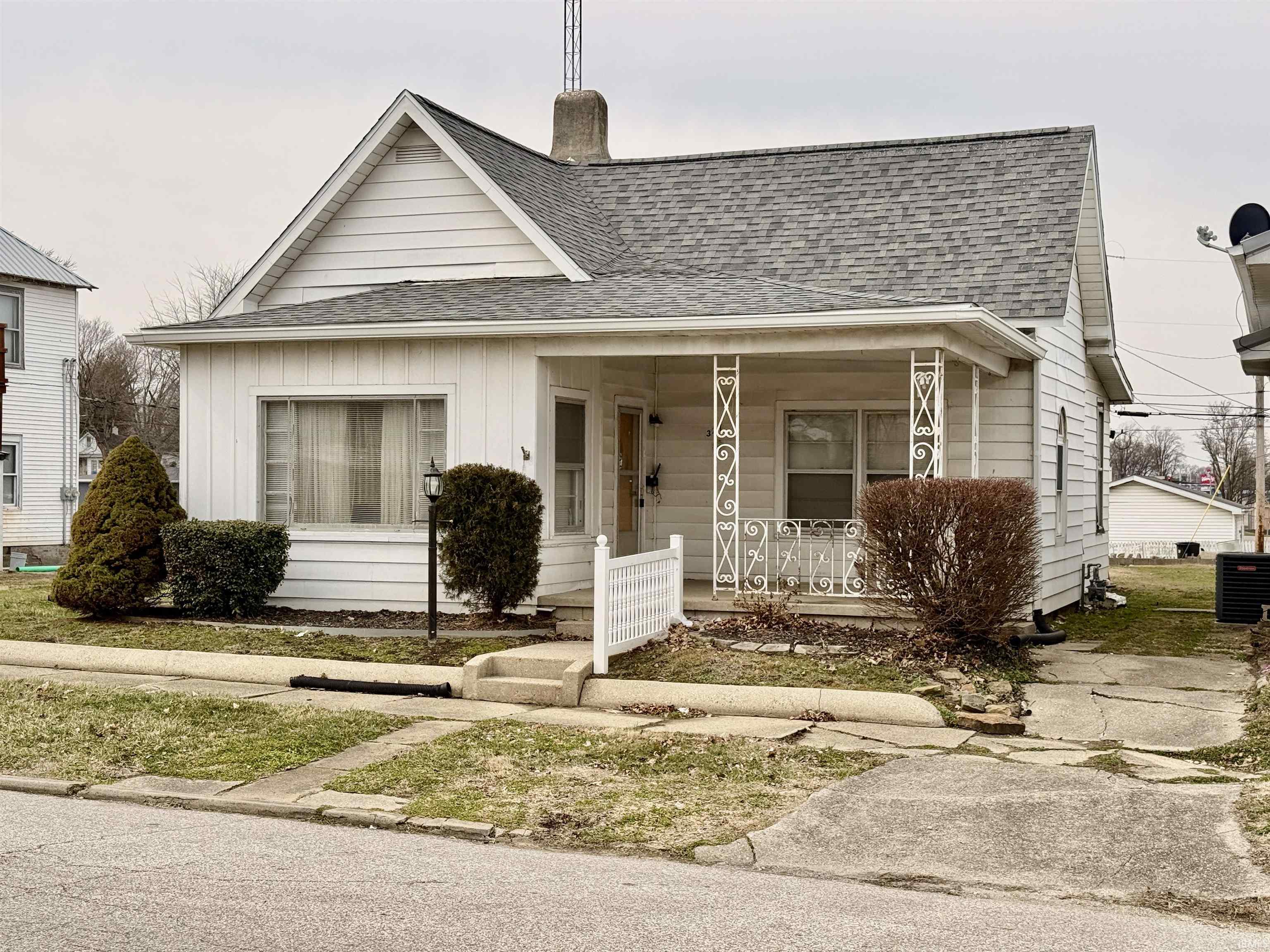 321 Se 7th Street Property Photo 1