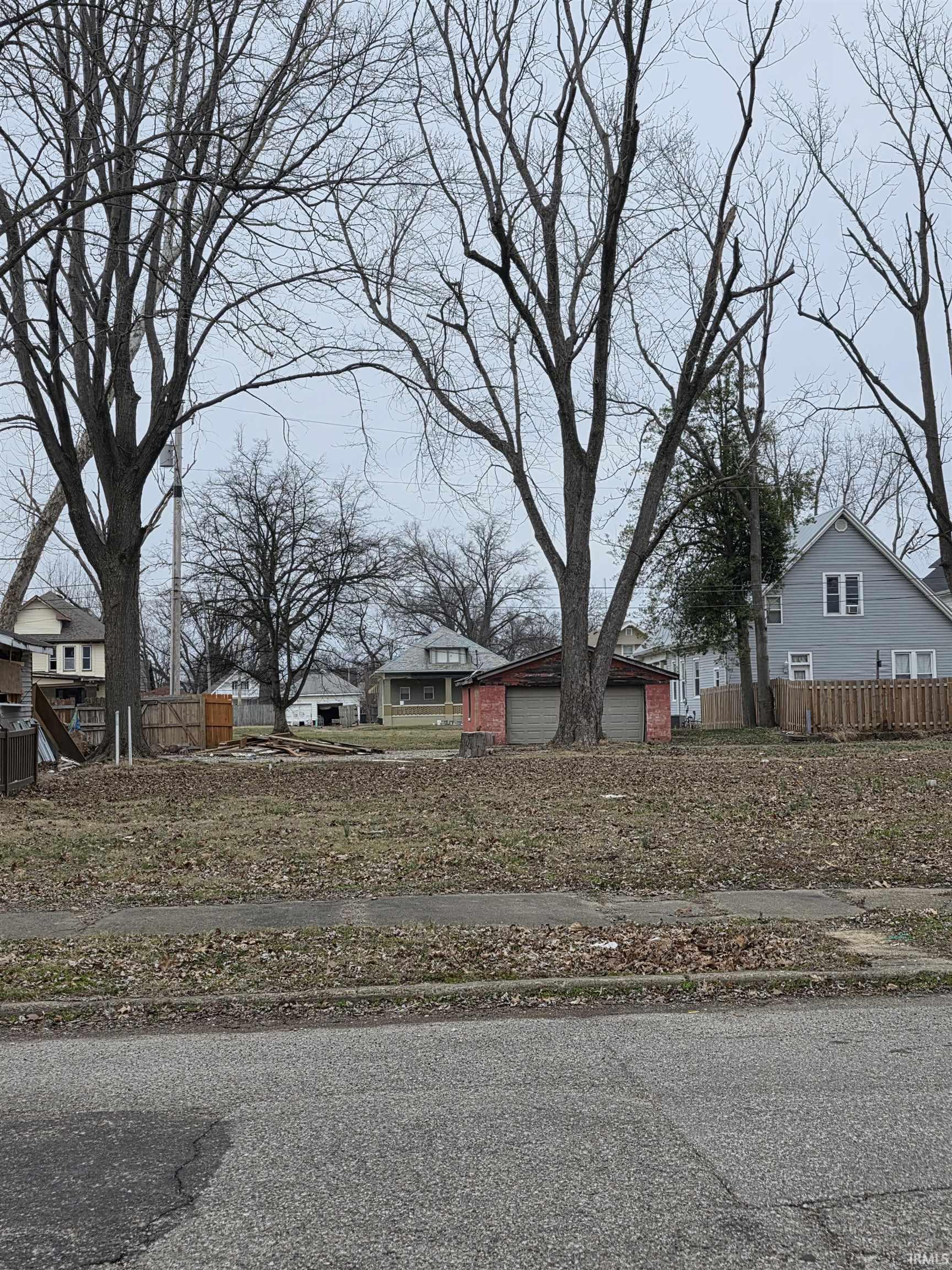 624 E Blackford Avenue Property Photo 1