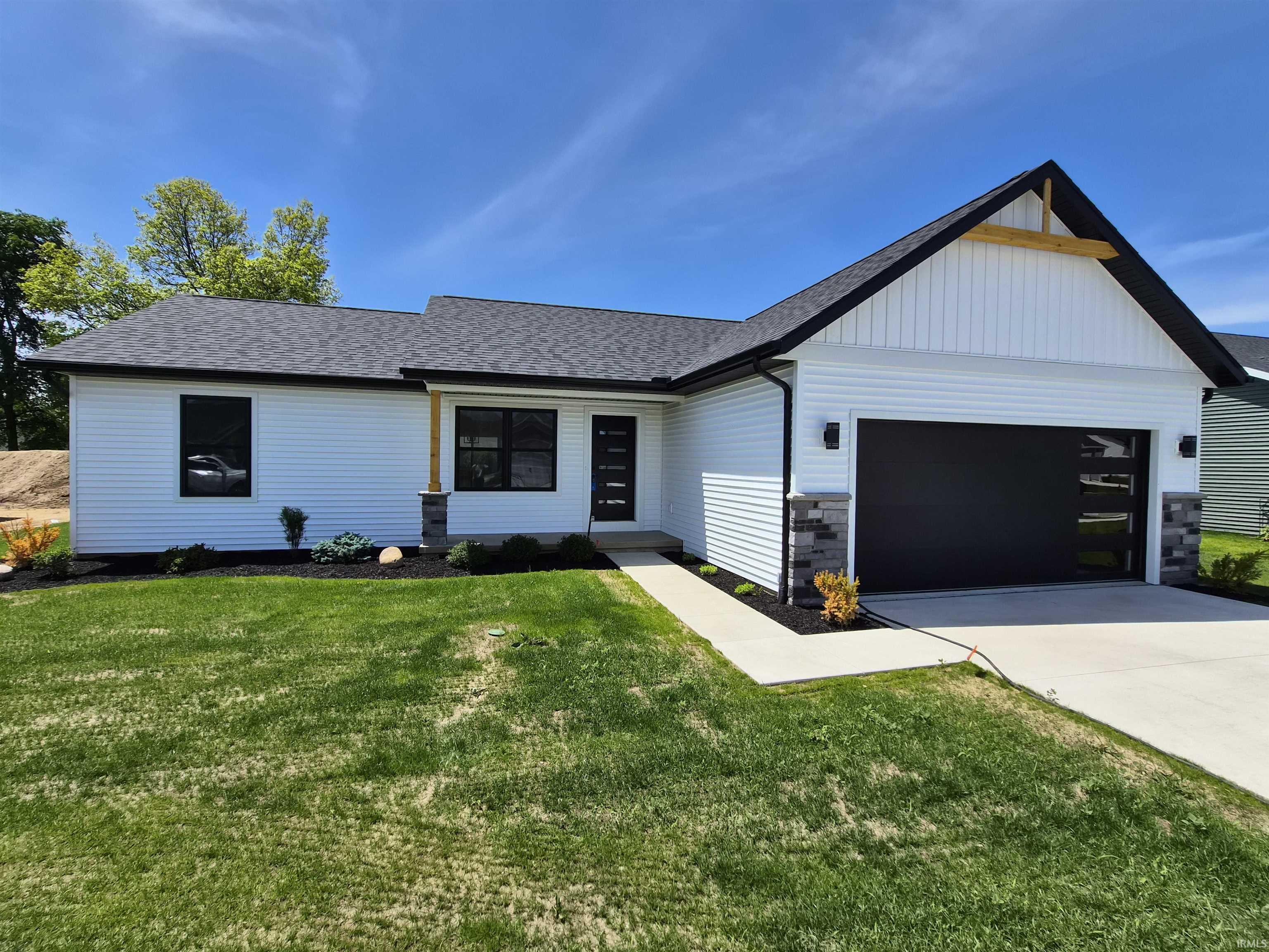 445 N Eastfield Circle Property Photo 1