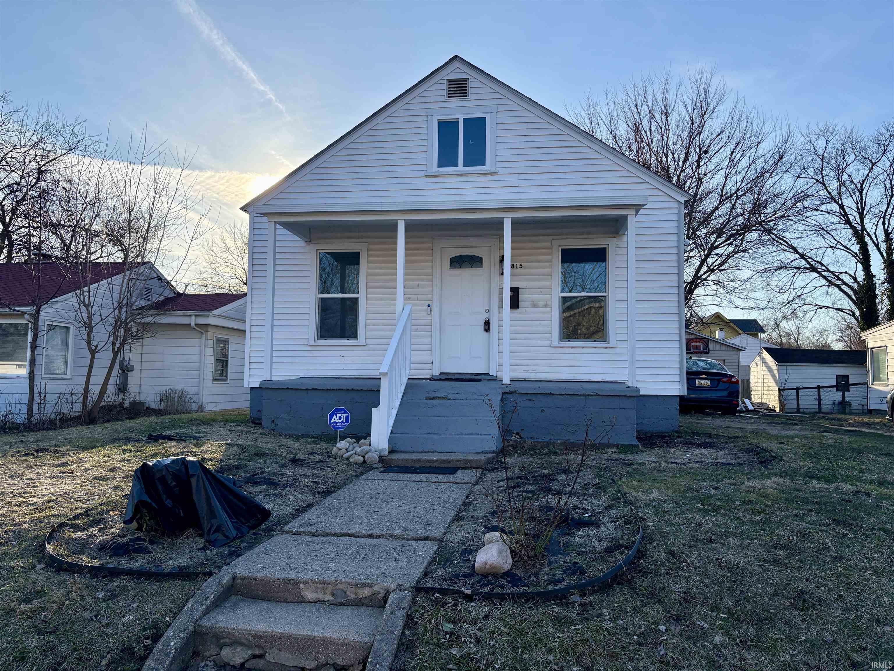 1815 Sherman Avenue Property Photo 1