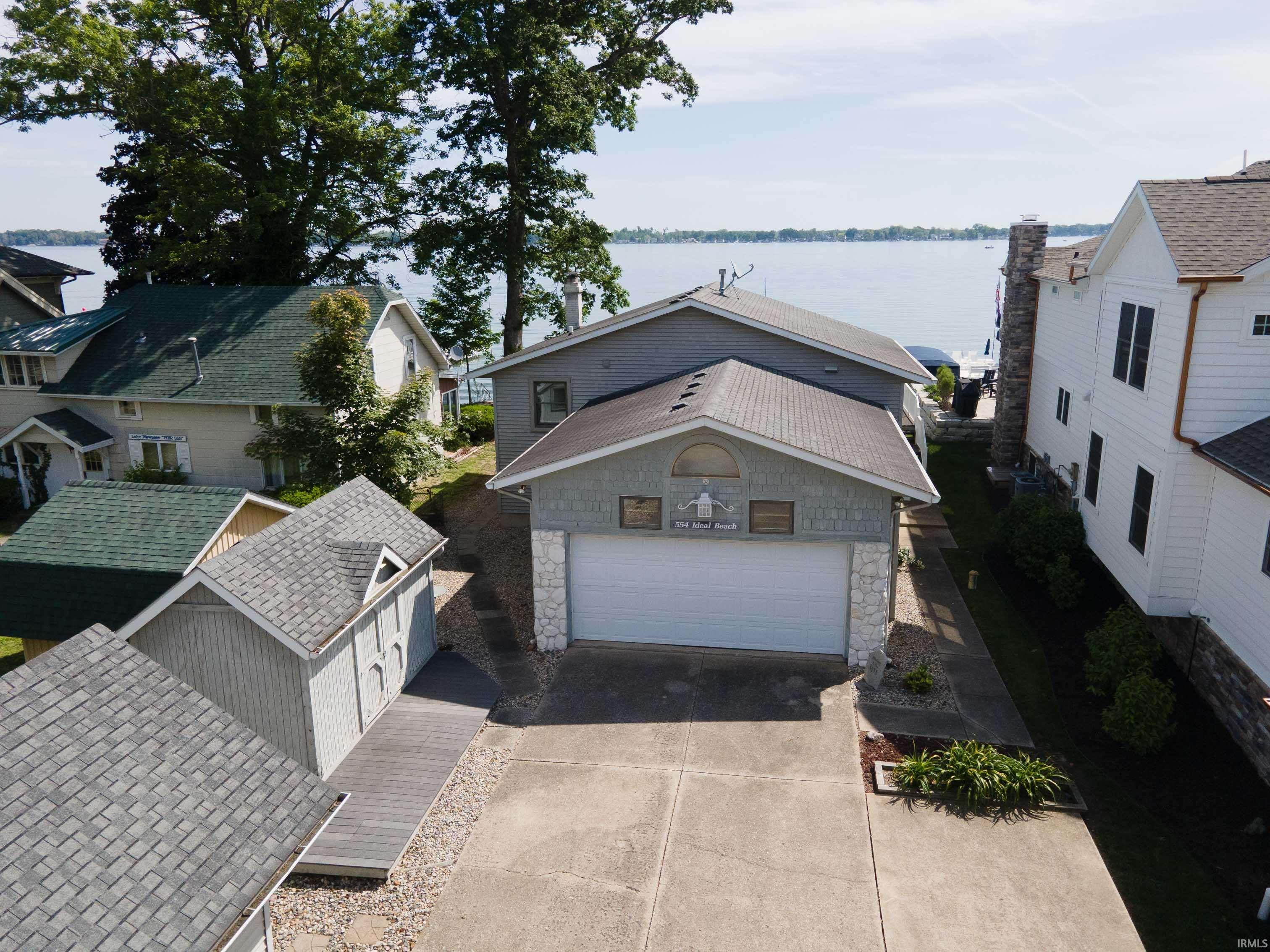11068 N Ideal Beach Drive Property Photo 1