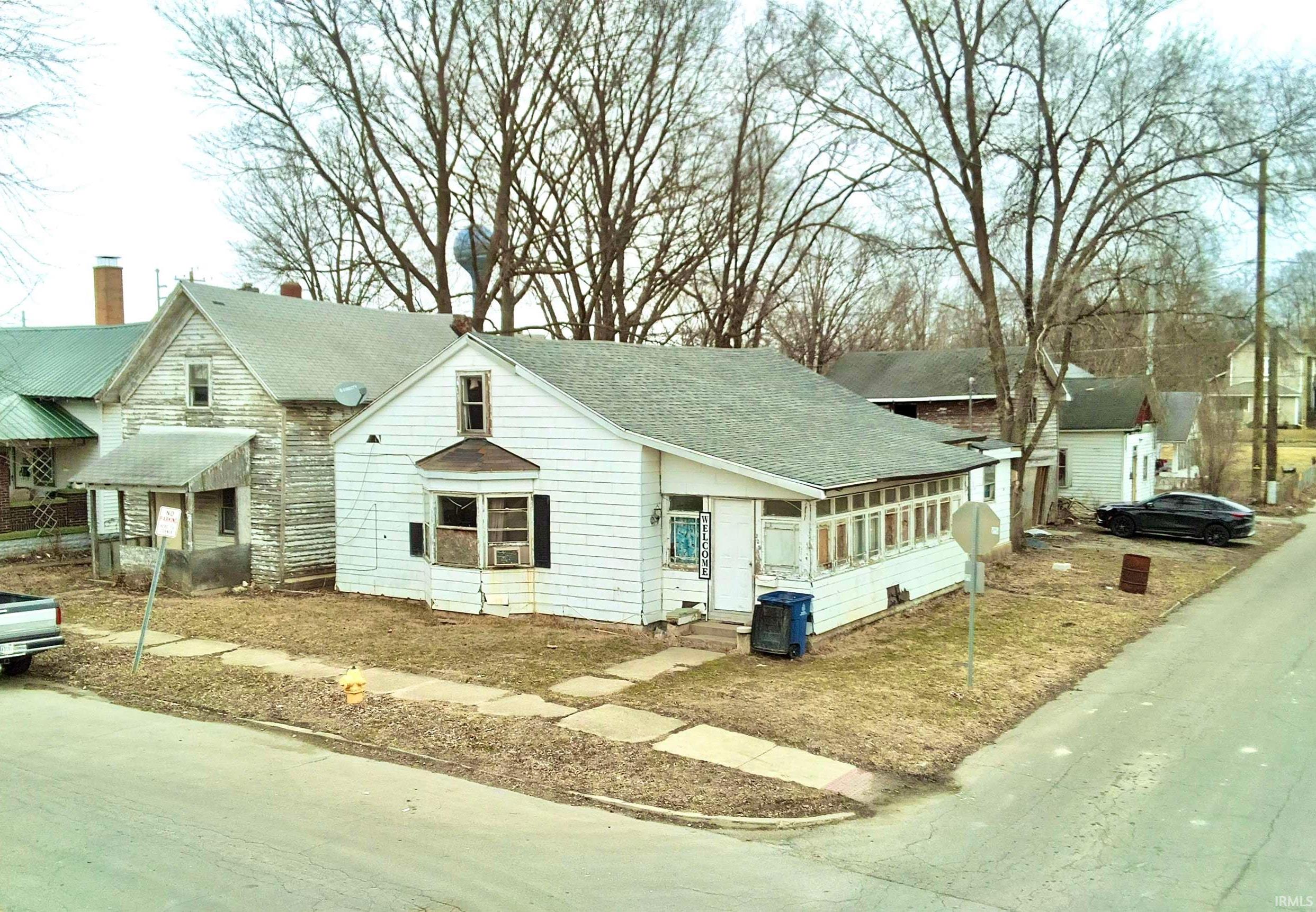 935 S Branson Street Property Photo 1