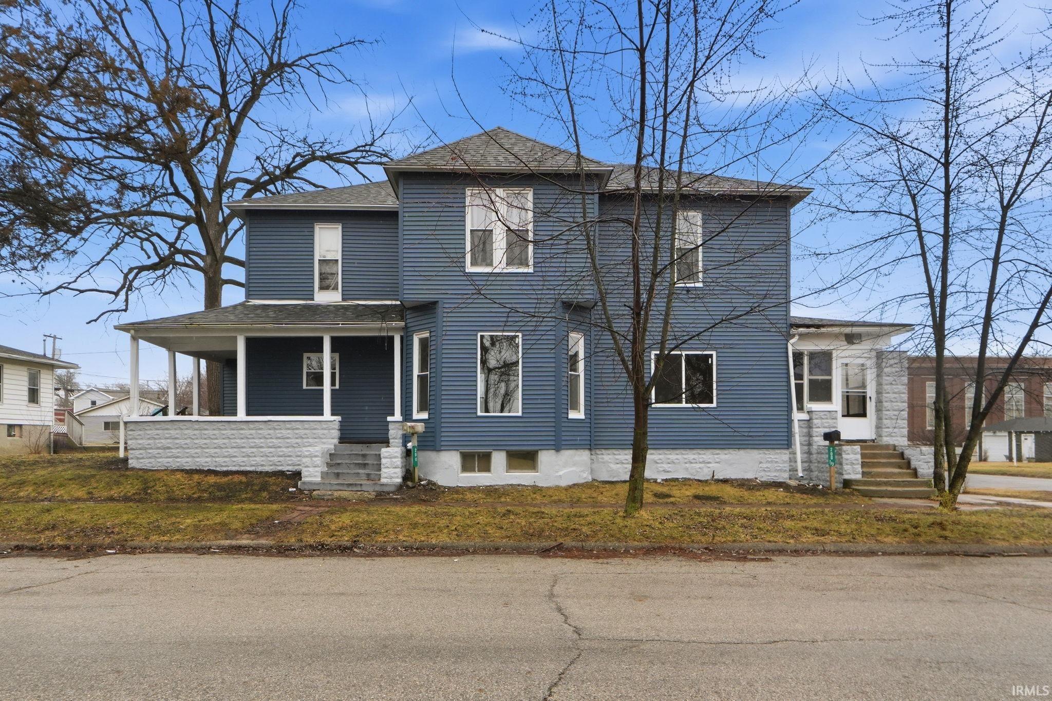 200 E King Street Property Photo 1