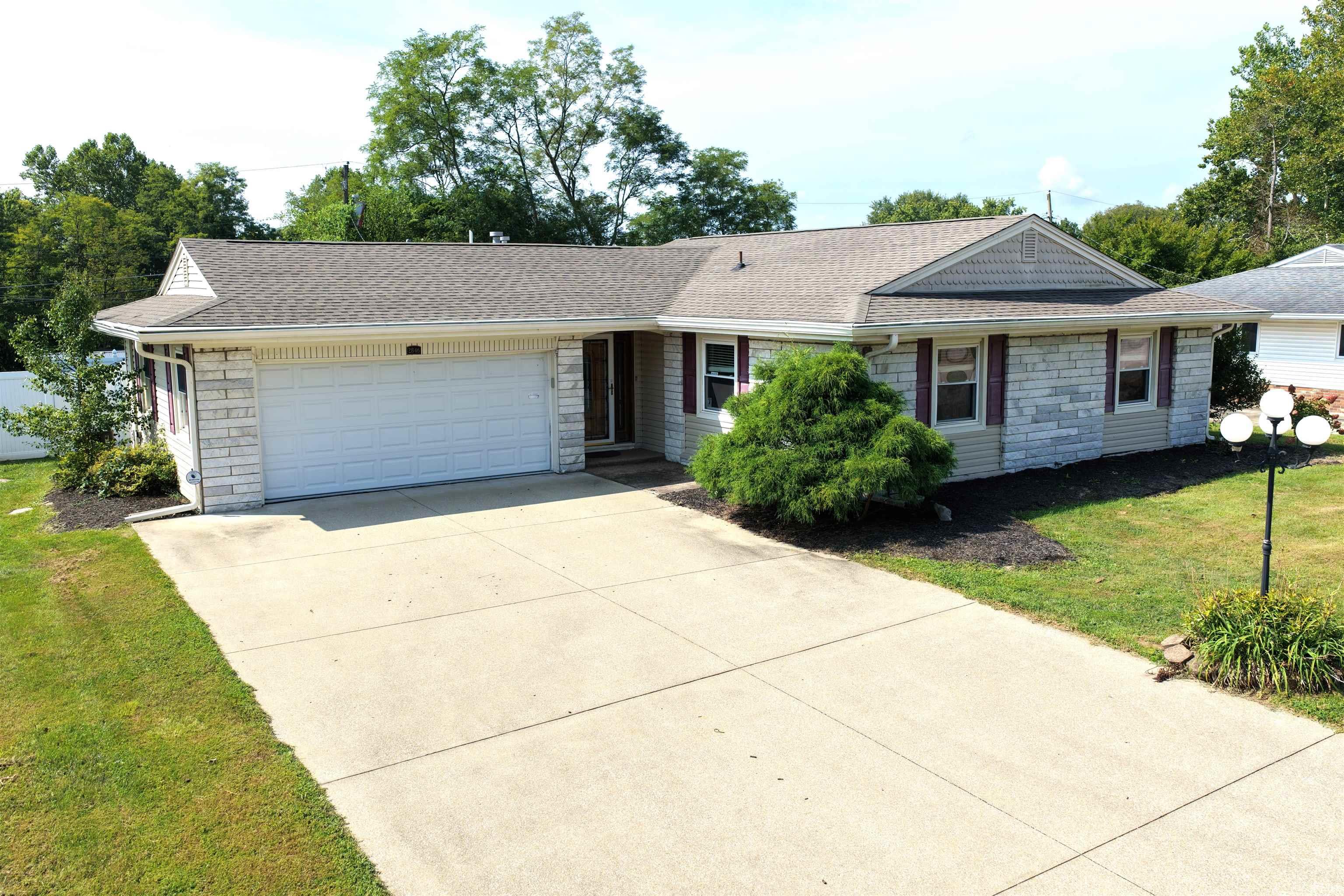 2846 Hillside Drive Property Photo 1