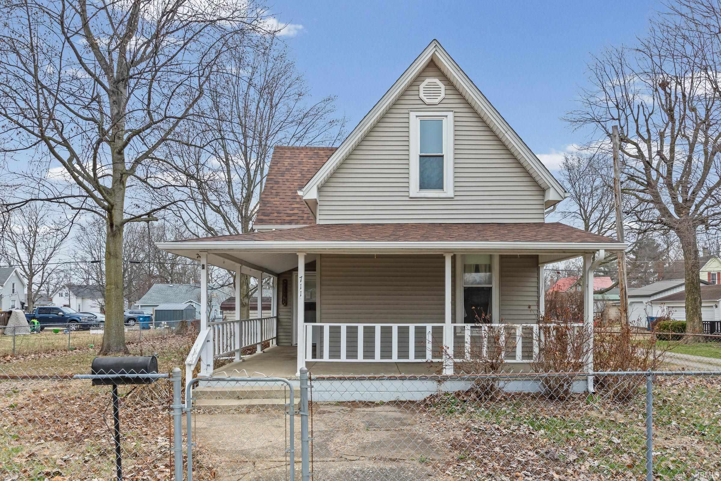 711 Crockett Street Property Photo 1