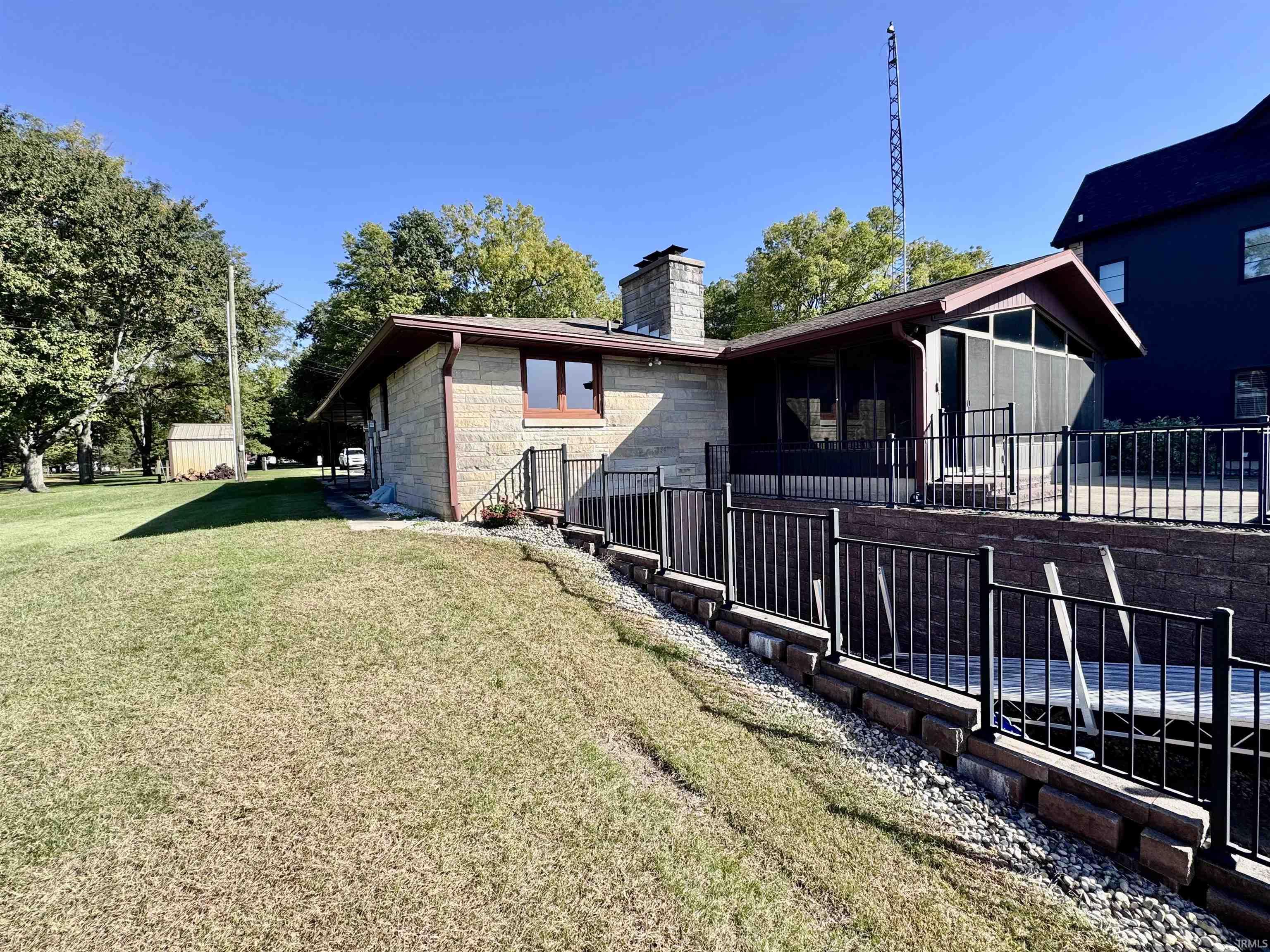2922 S Country Club Dr S Property Photo 1