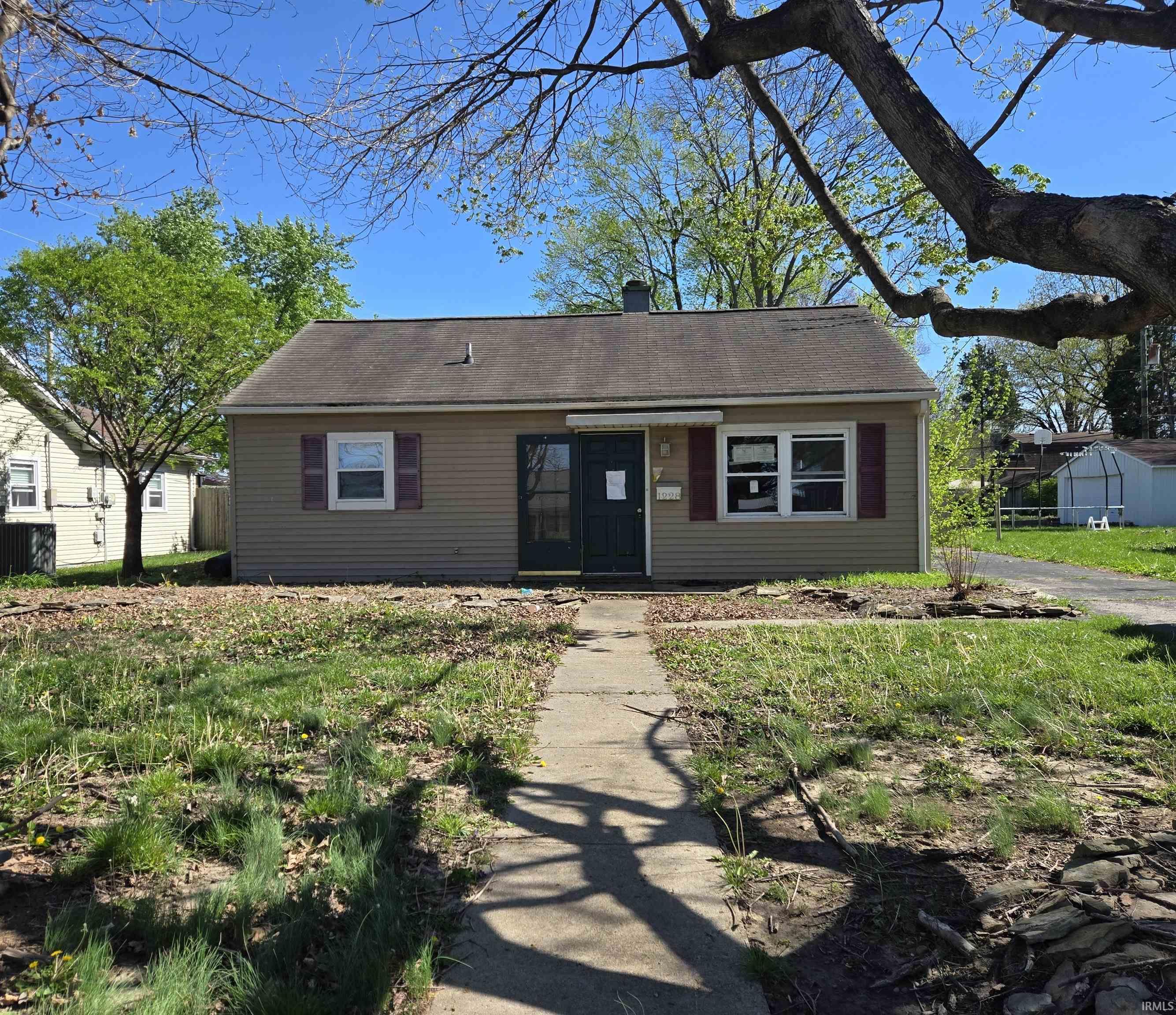 1228 E 3rd Street Property Photo 1