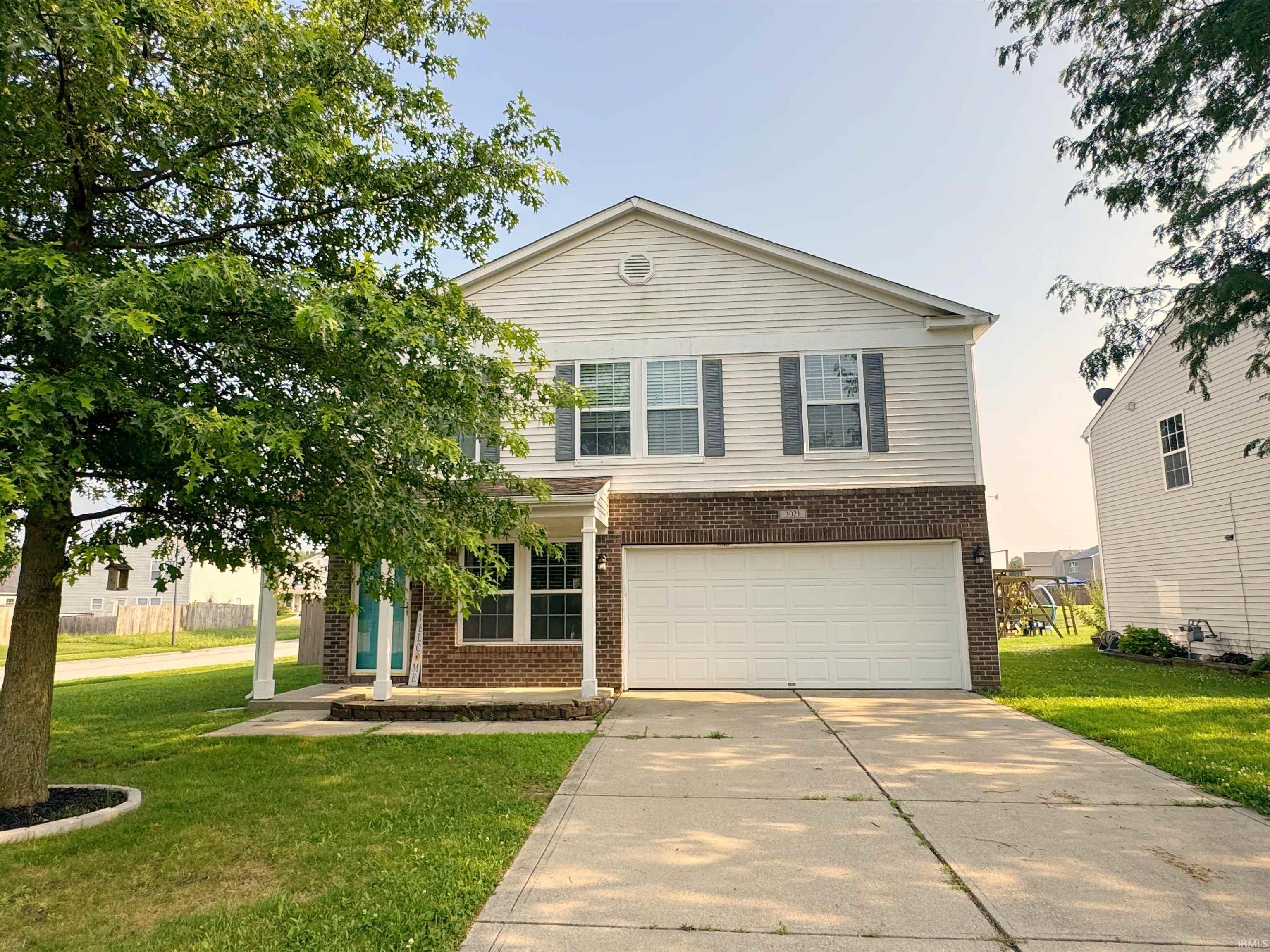 3021 Peebleshire Lane