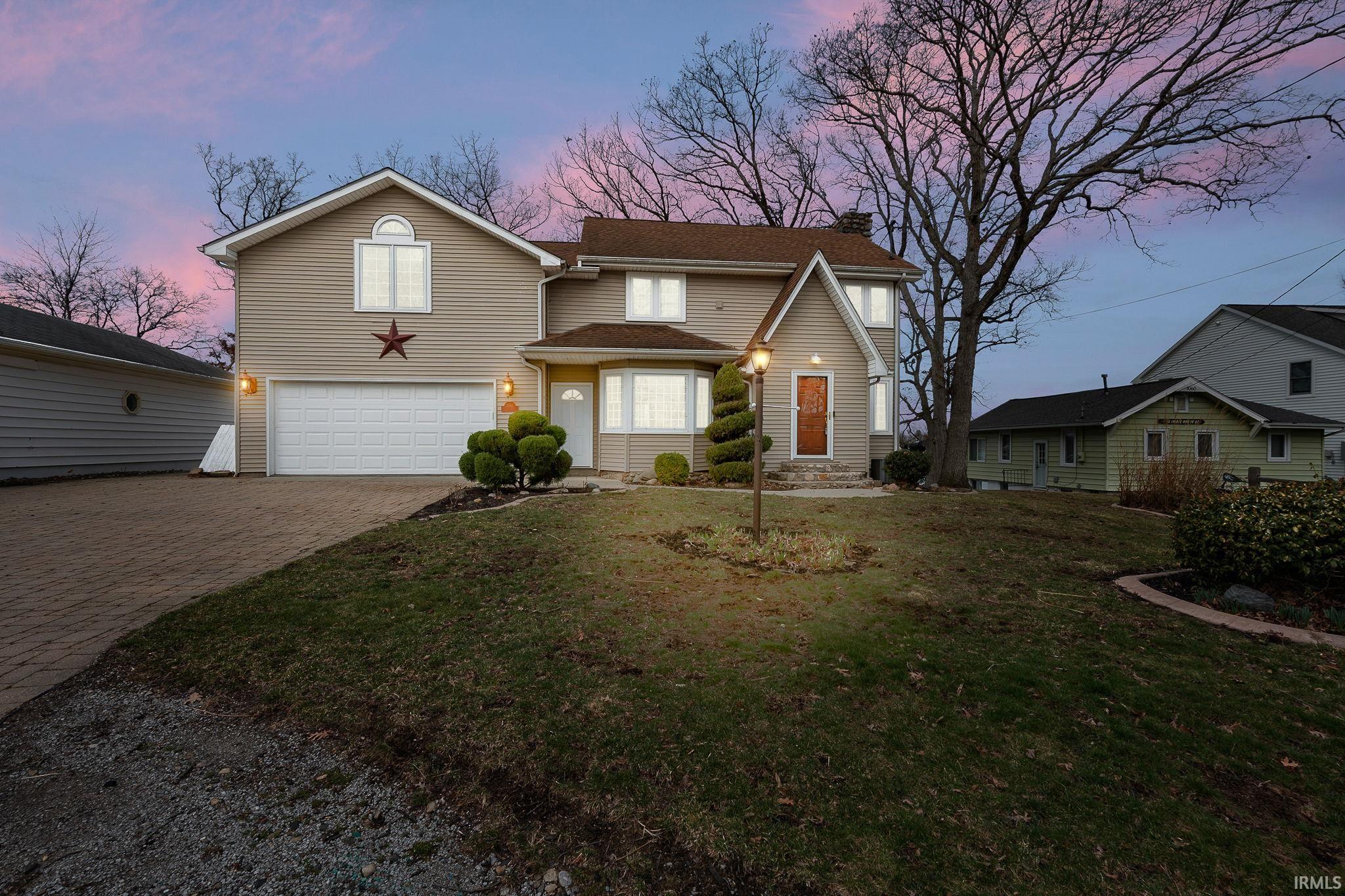 1080 Lane 210 Hamilton Lake Property Photo 1