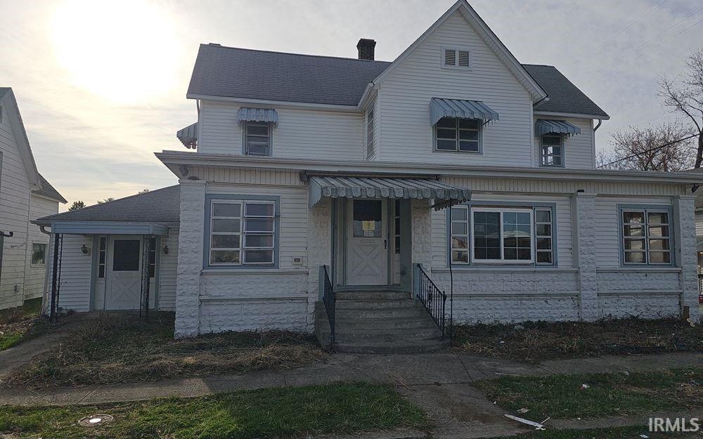 106 S Smith Street Property Photo 1