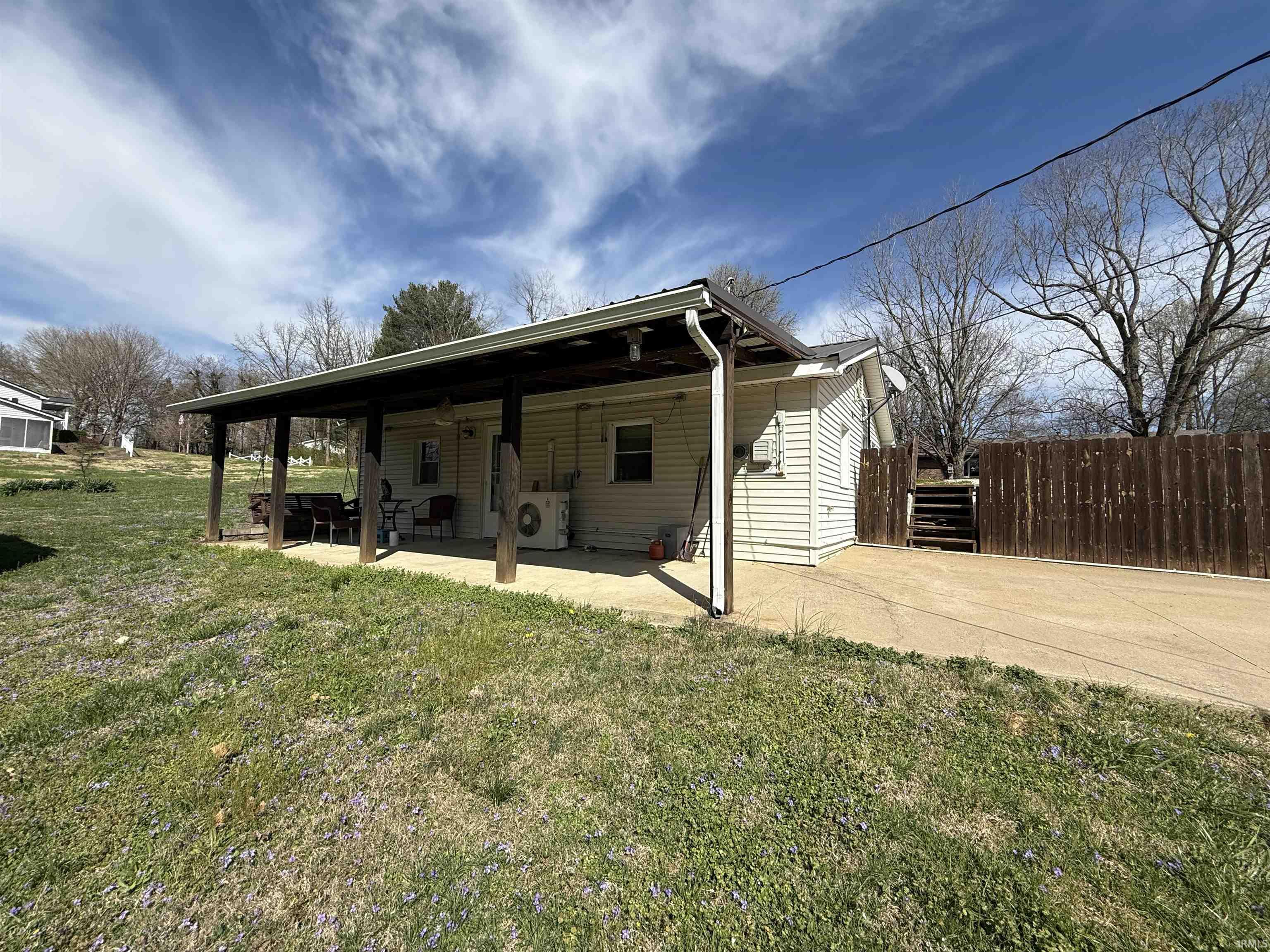 1078 S County Road 42 W Property Photo 1