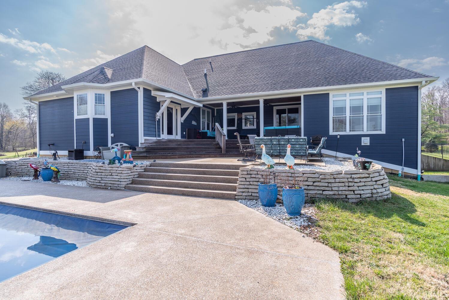 1585 E Rayletown Road Property Photo 1