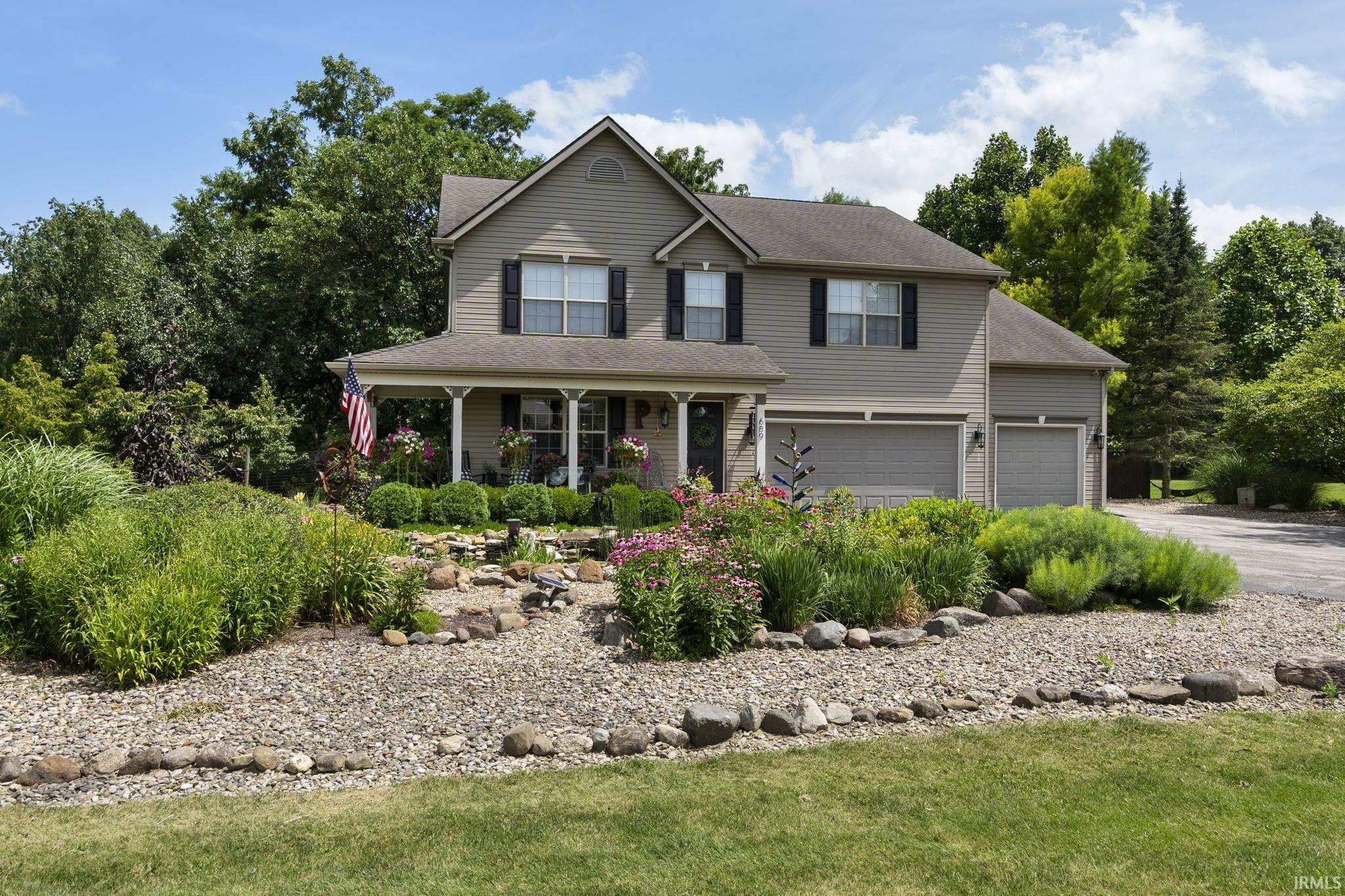 689 Winslow Lane Property Photo 1