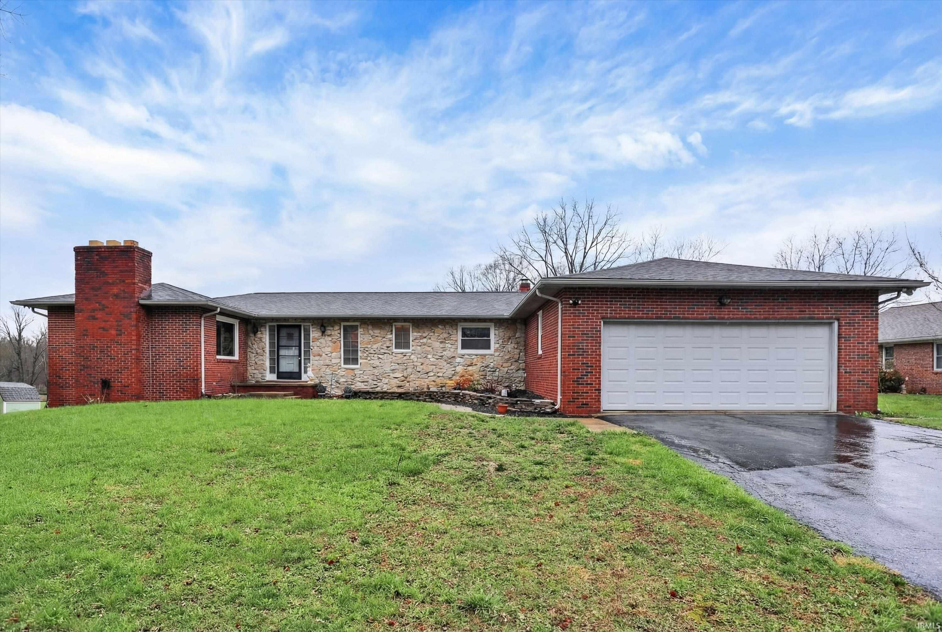 1609 Greenacres Drive Property Photo 1