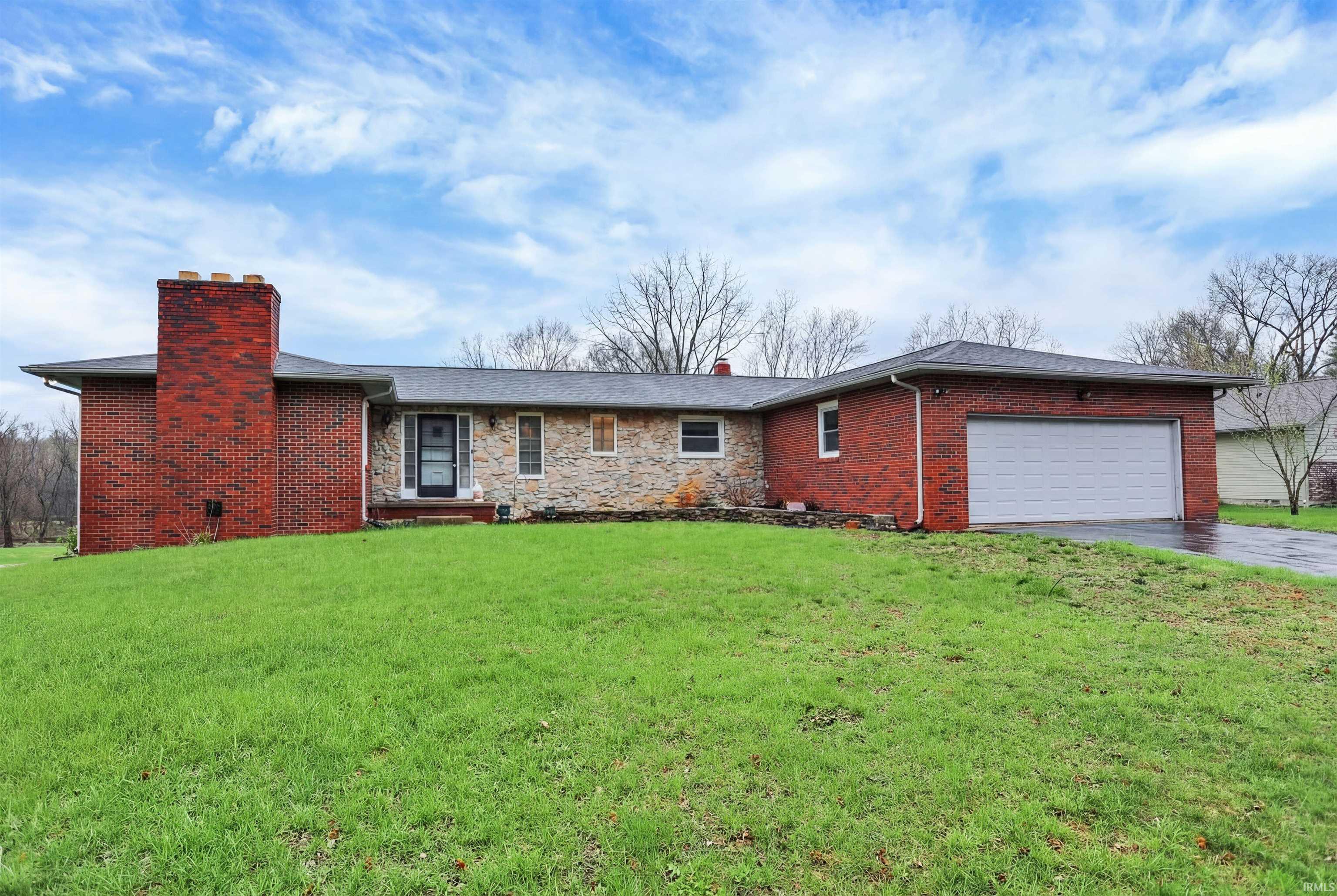 1609 Greenacres Drive Property Photo 1
