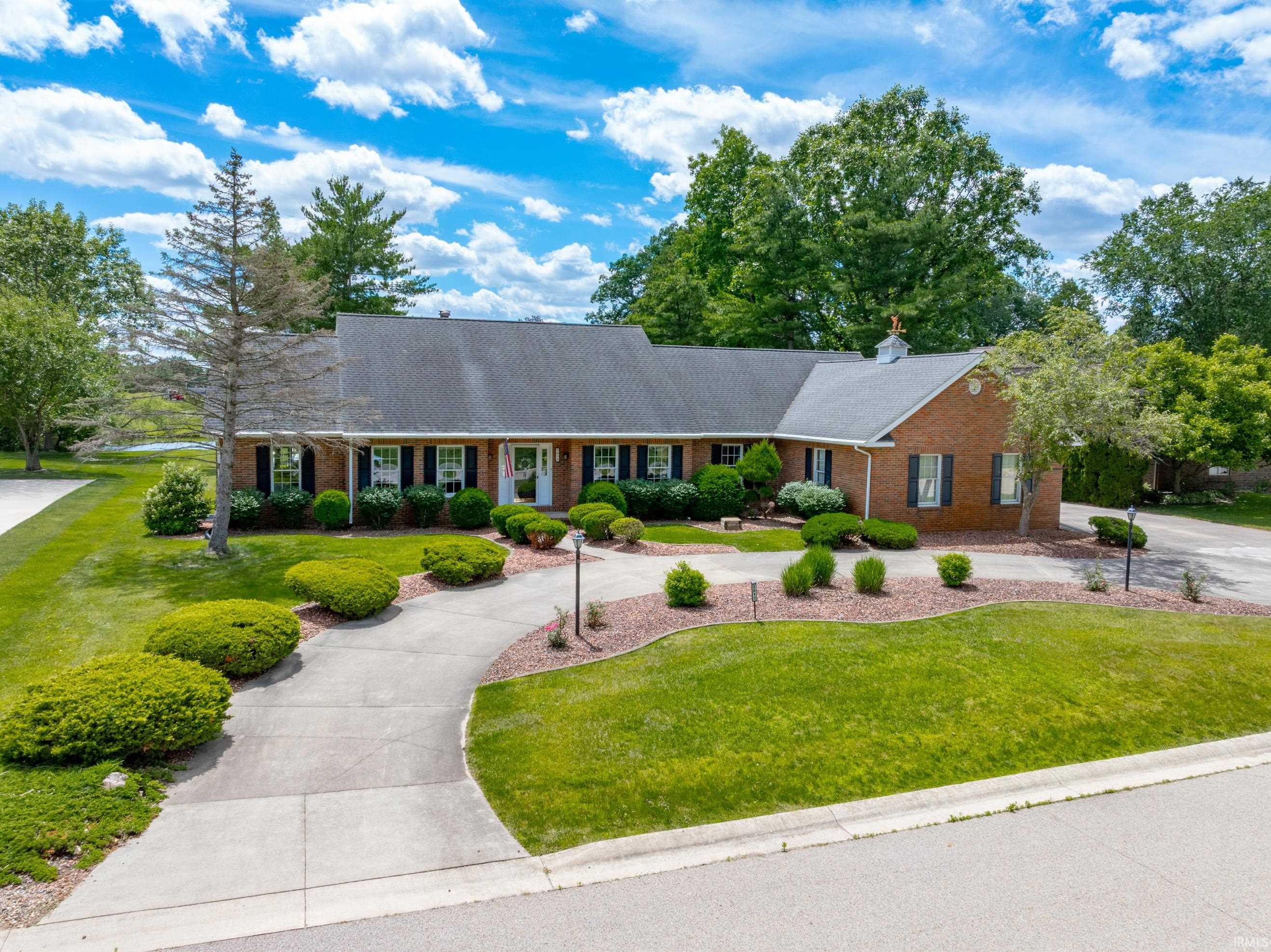 2817 E Prestwick Road