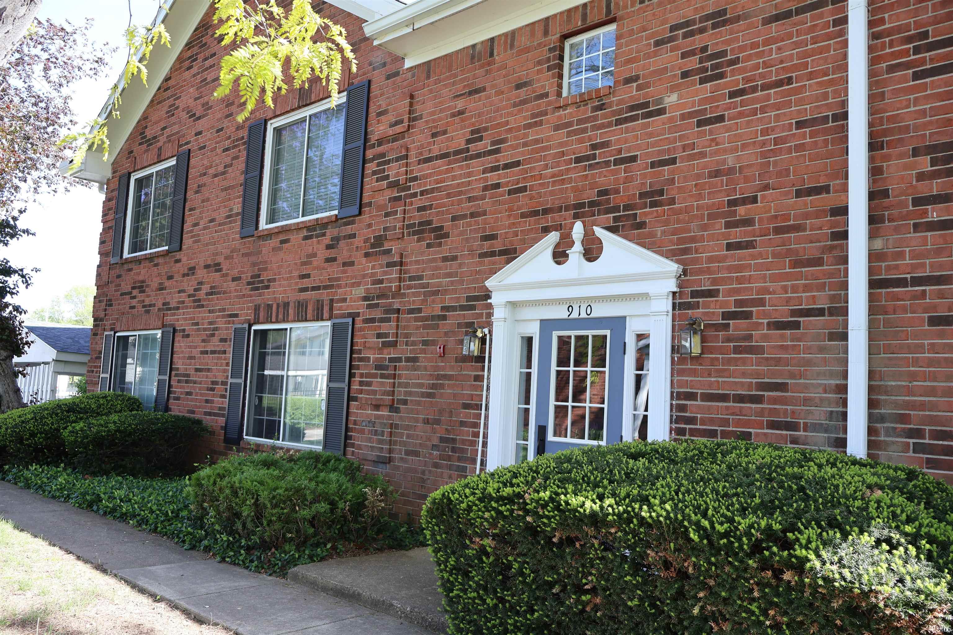 910 Park Central Drive
