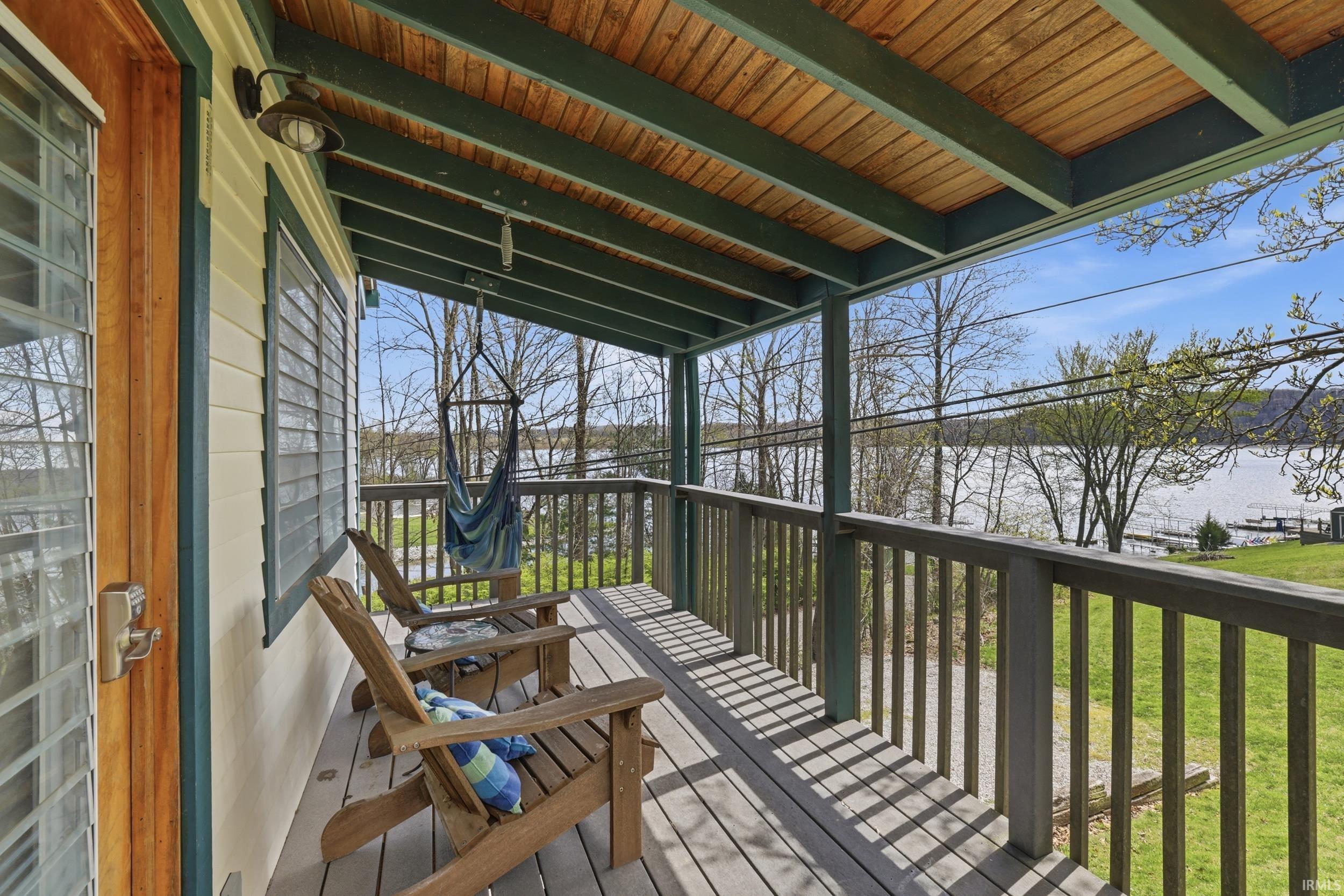 8110 N Lakewood Drive Property Photo 1