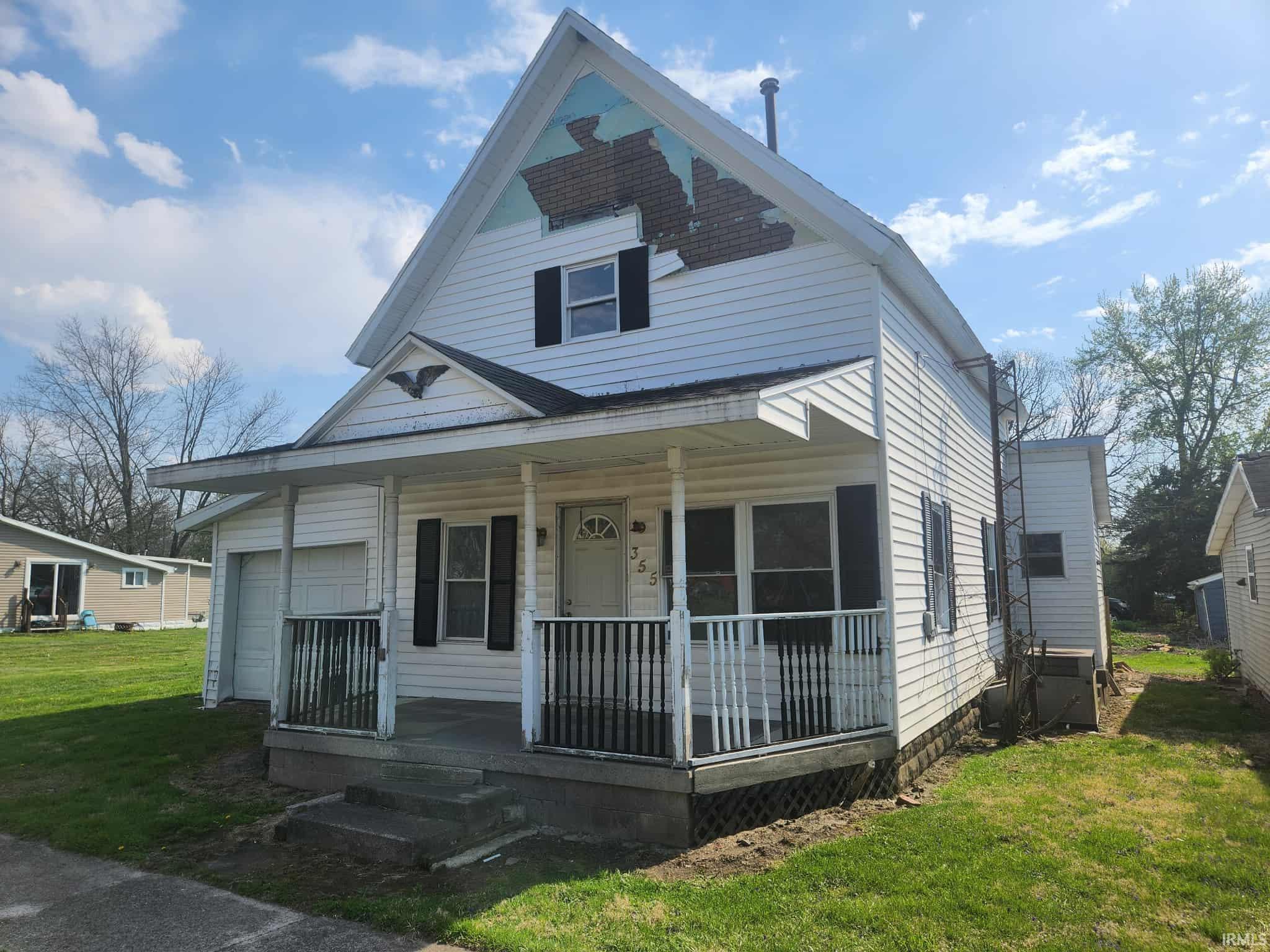 355 W Commerce Street Property Photo 1