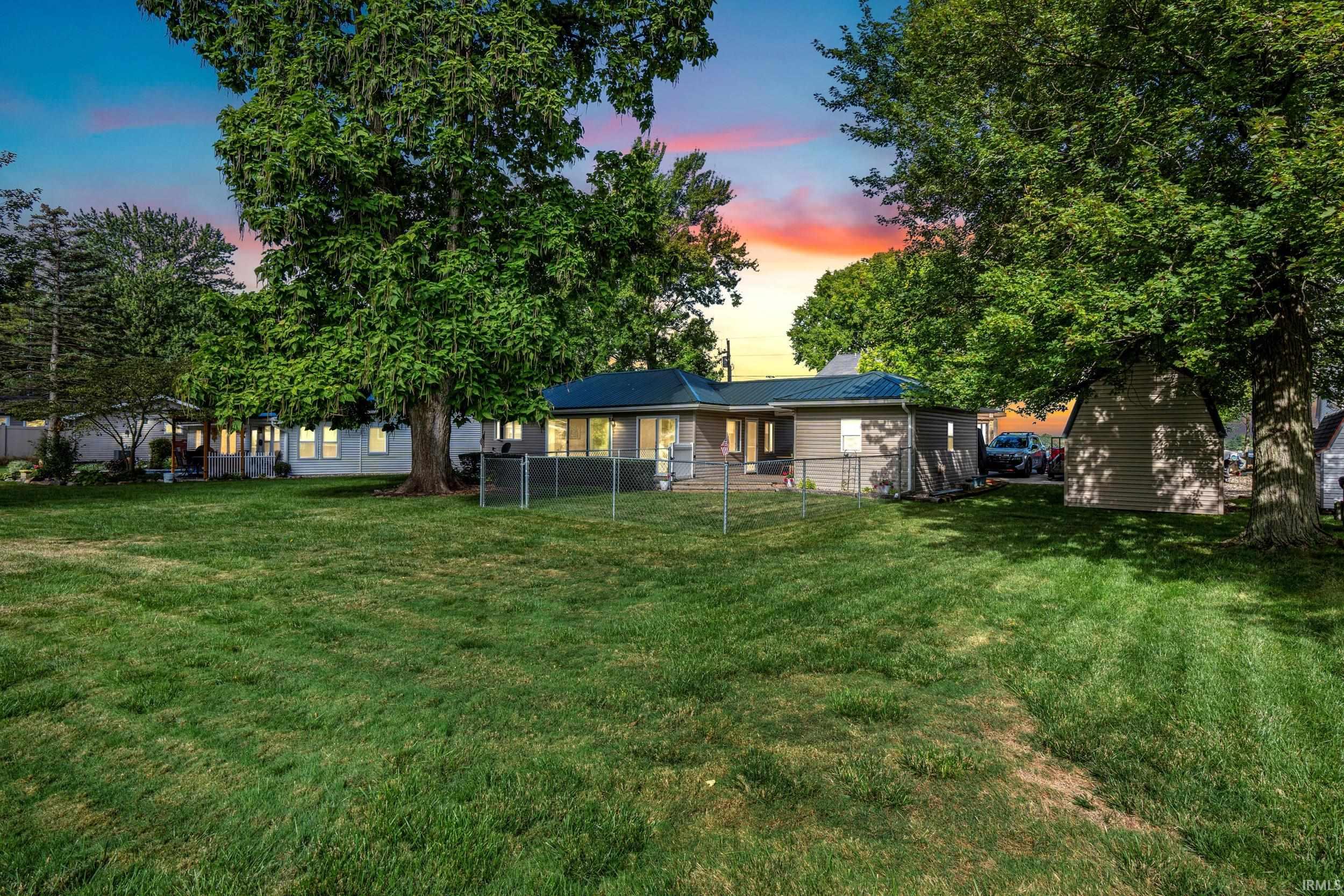 11930 E 690 S Property Photo 1