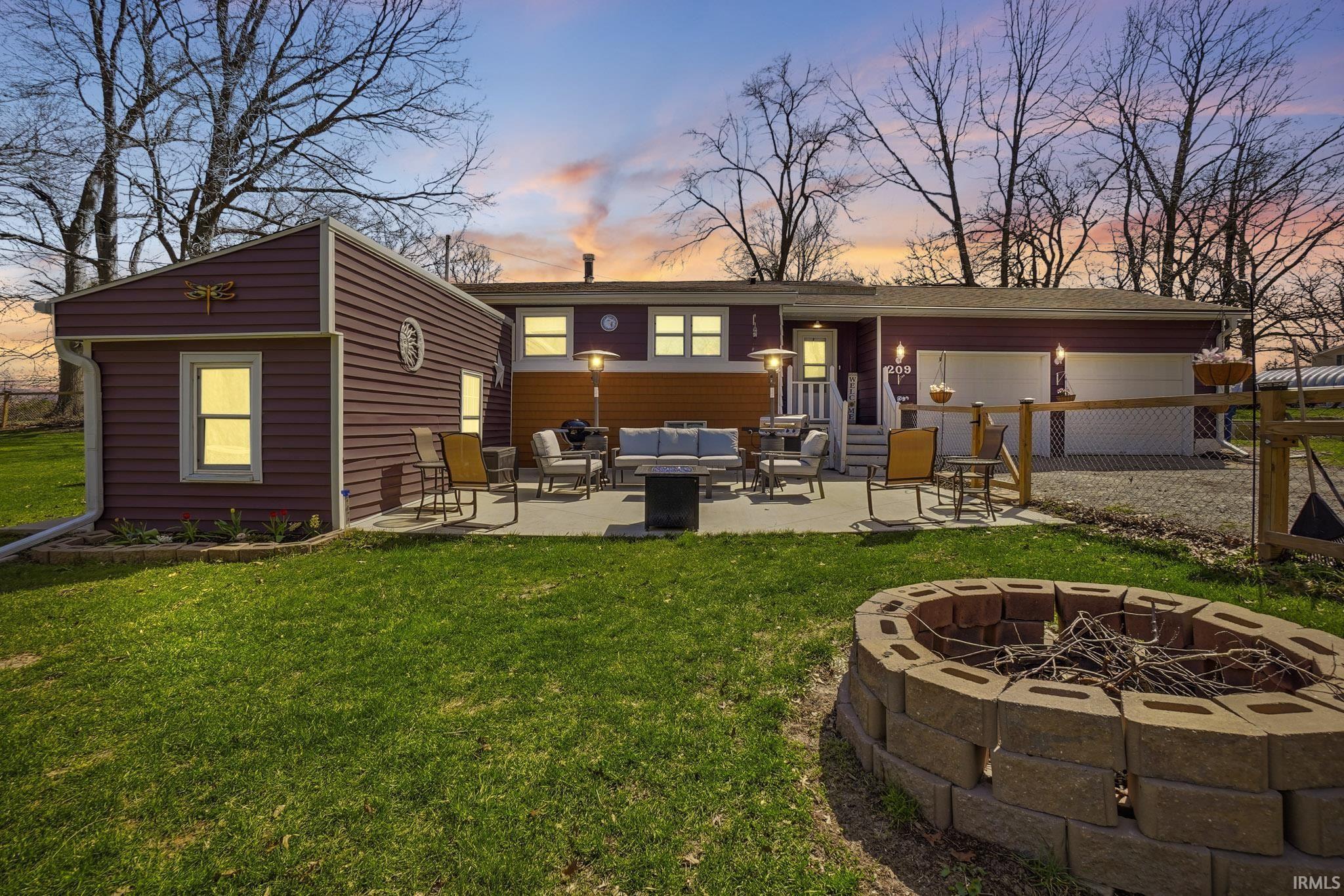 209 S Longshore Drive Property Photo 1