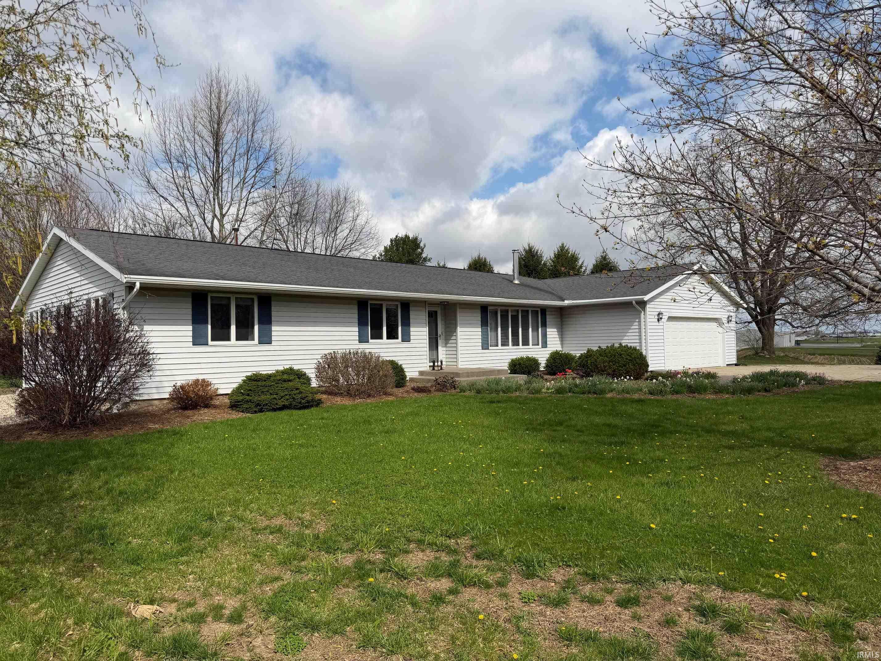 8735 Pine Road Property Photo 1