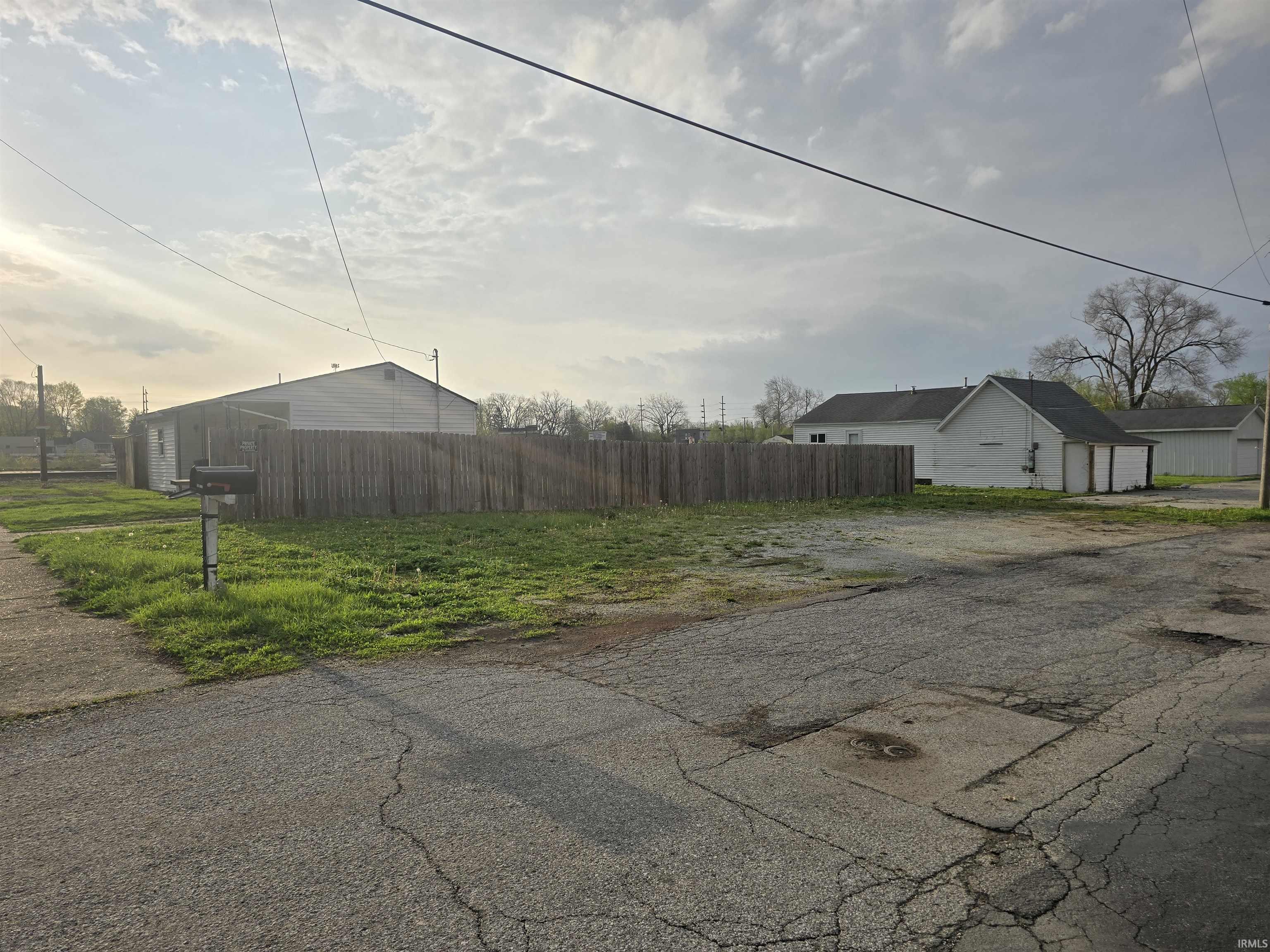 114 E Highland Avenue Property Photo 1