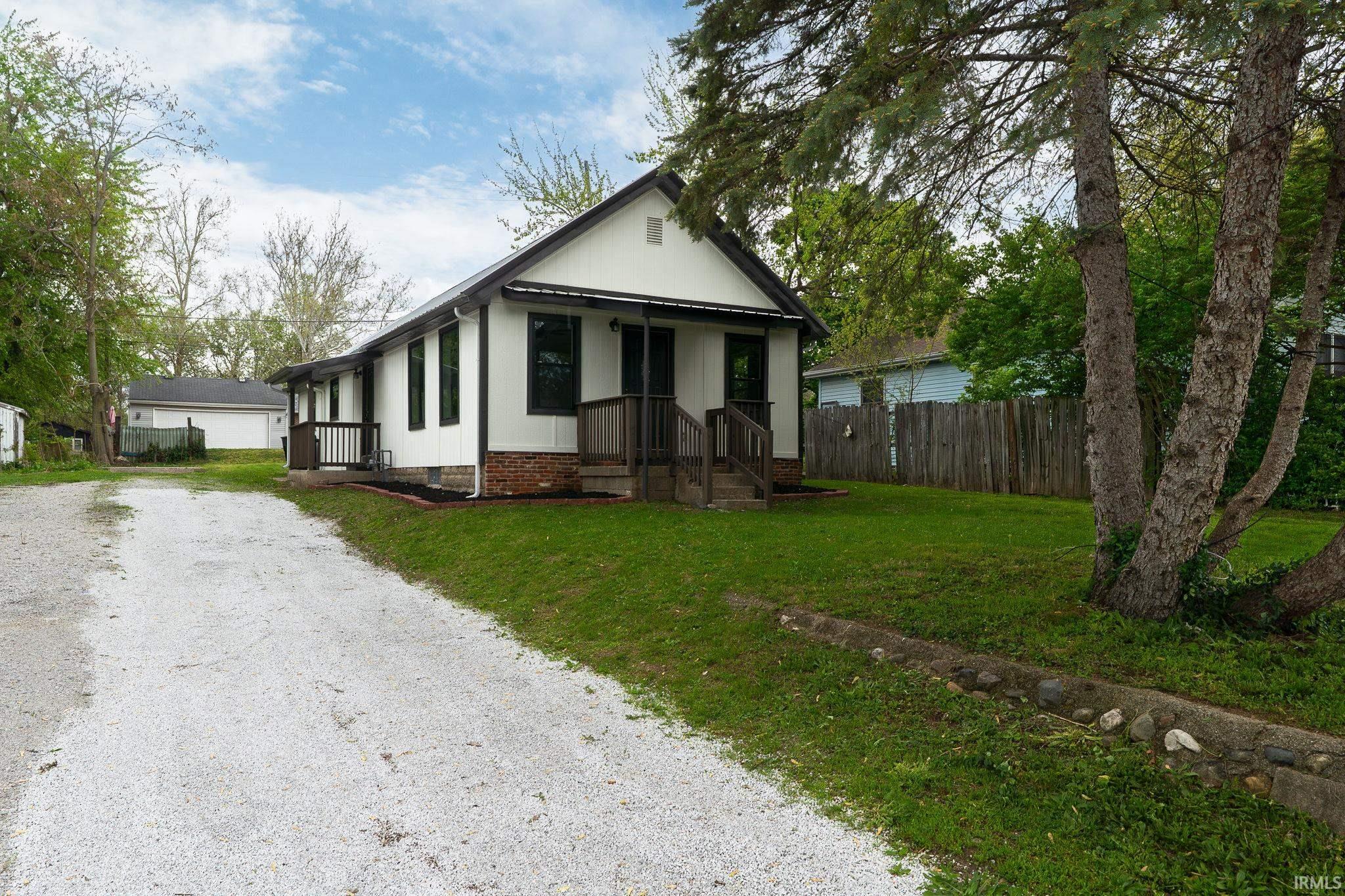 1108 Potomac Avenue Property Photo 1