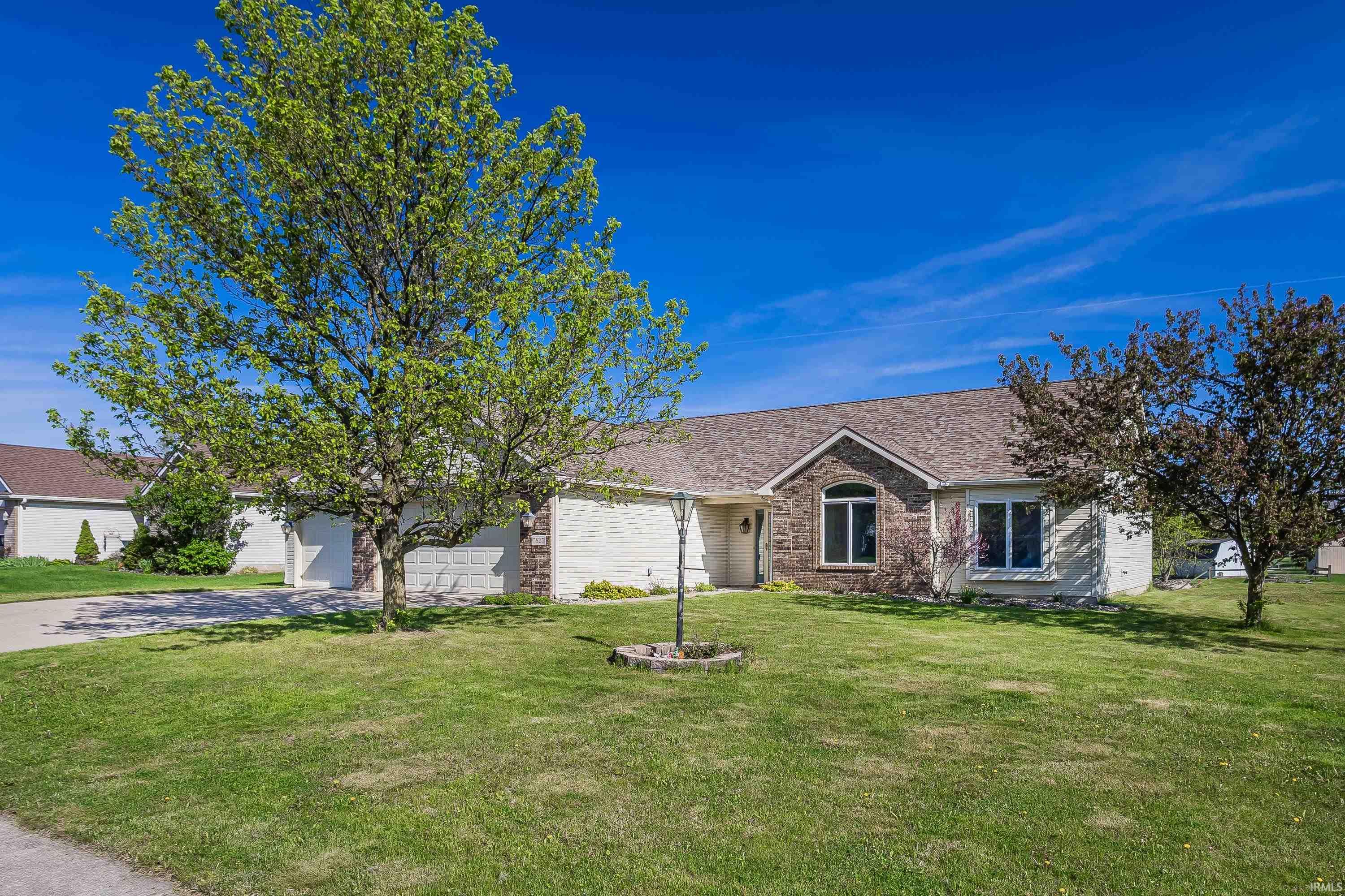 7825 G Antony Drive Property Photo 1