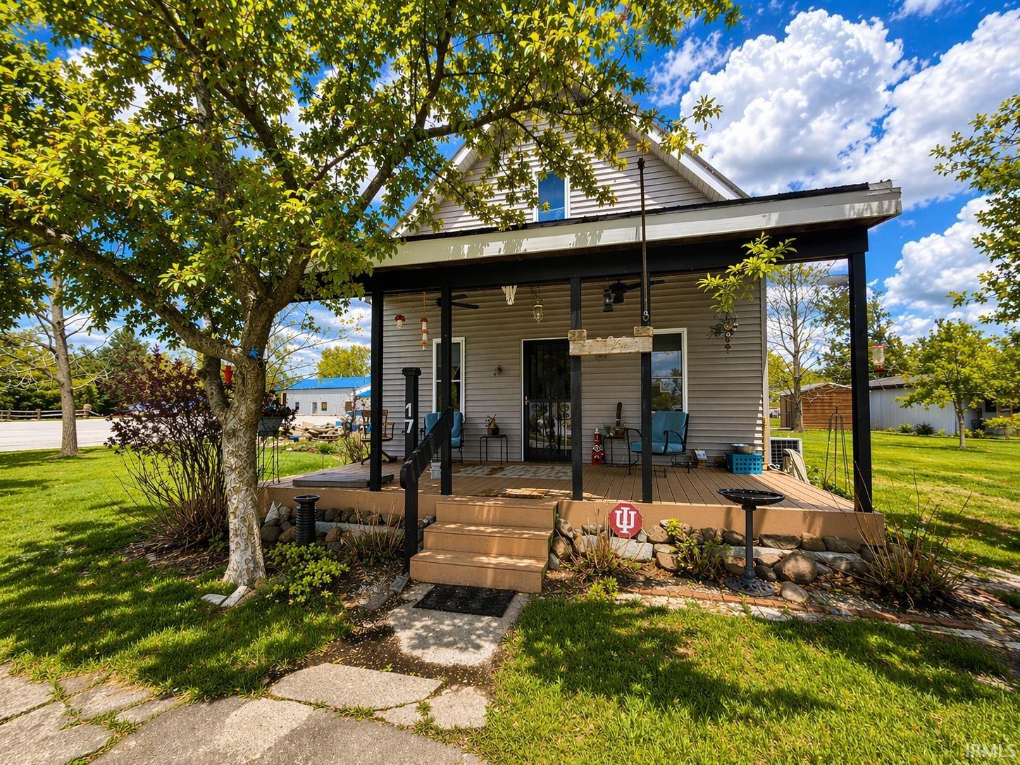 17 E Ramey Street Property Photo 1