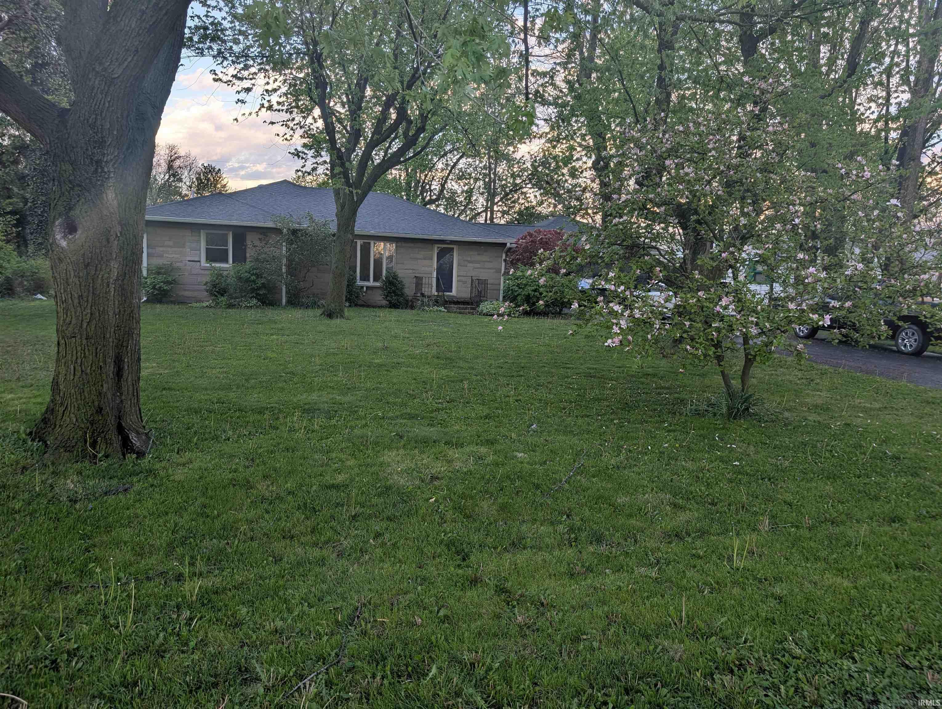 1208 N Sheridan Road Property Photo 1