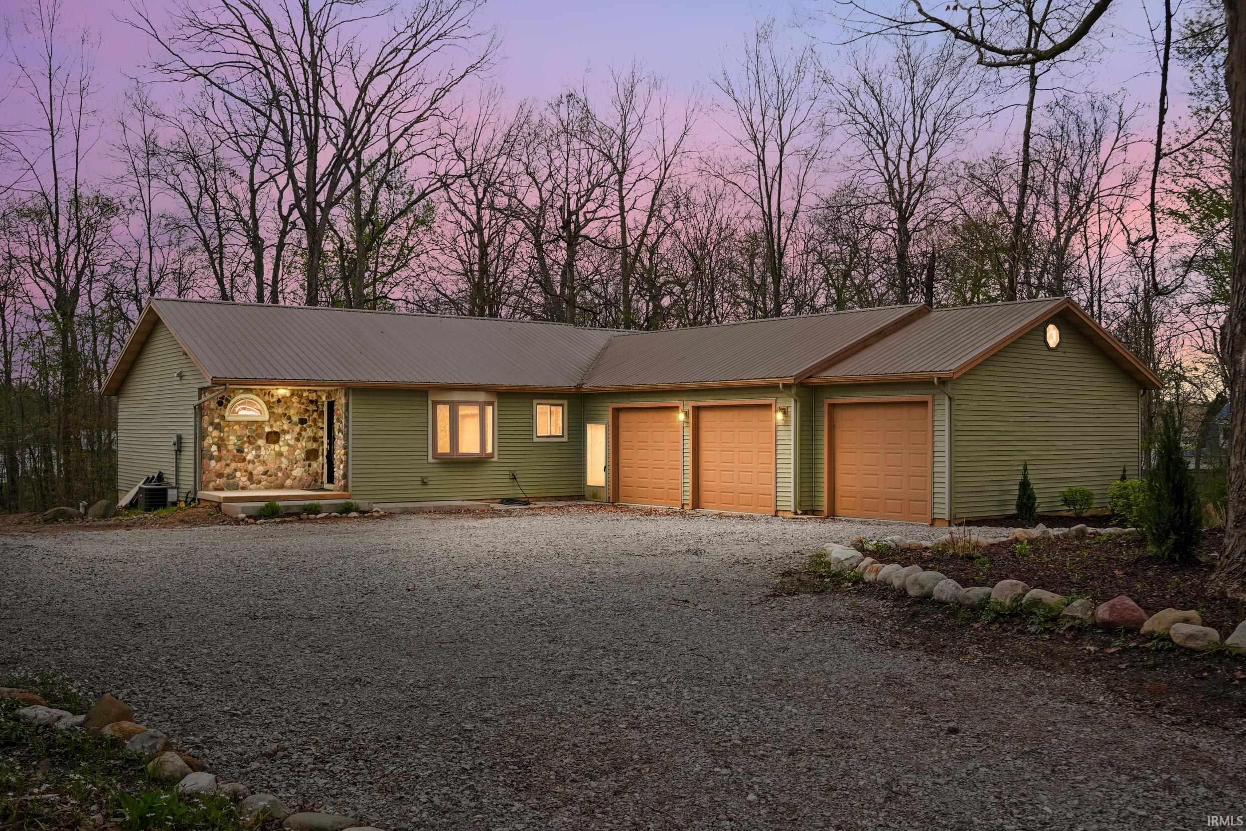 1080 North Shore Drive Property Photo 1