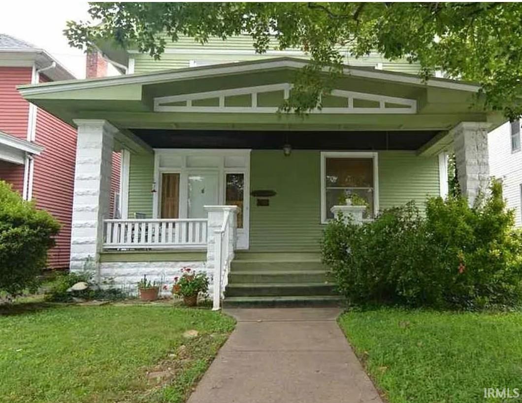 823 E Chandler Avenue Property Photo 1
