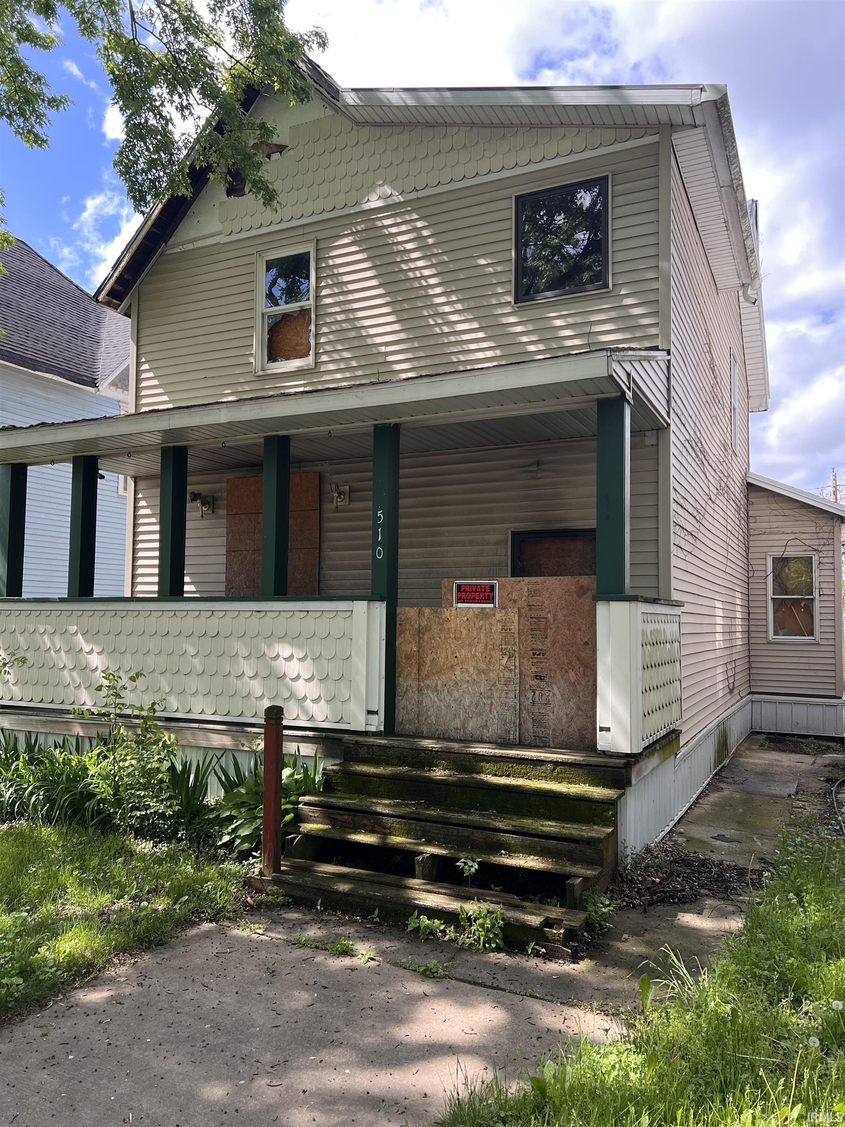 510 W Lexington Avenue Property Photo 1