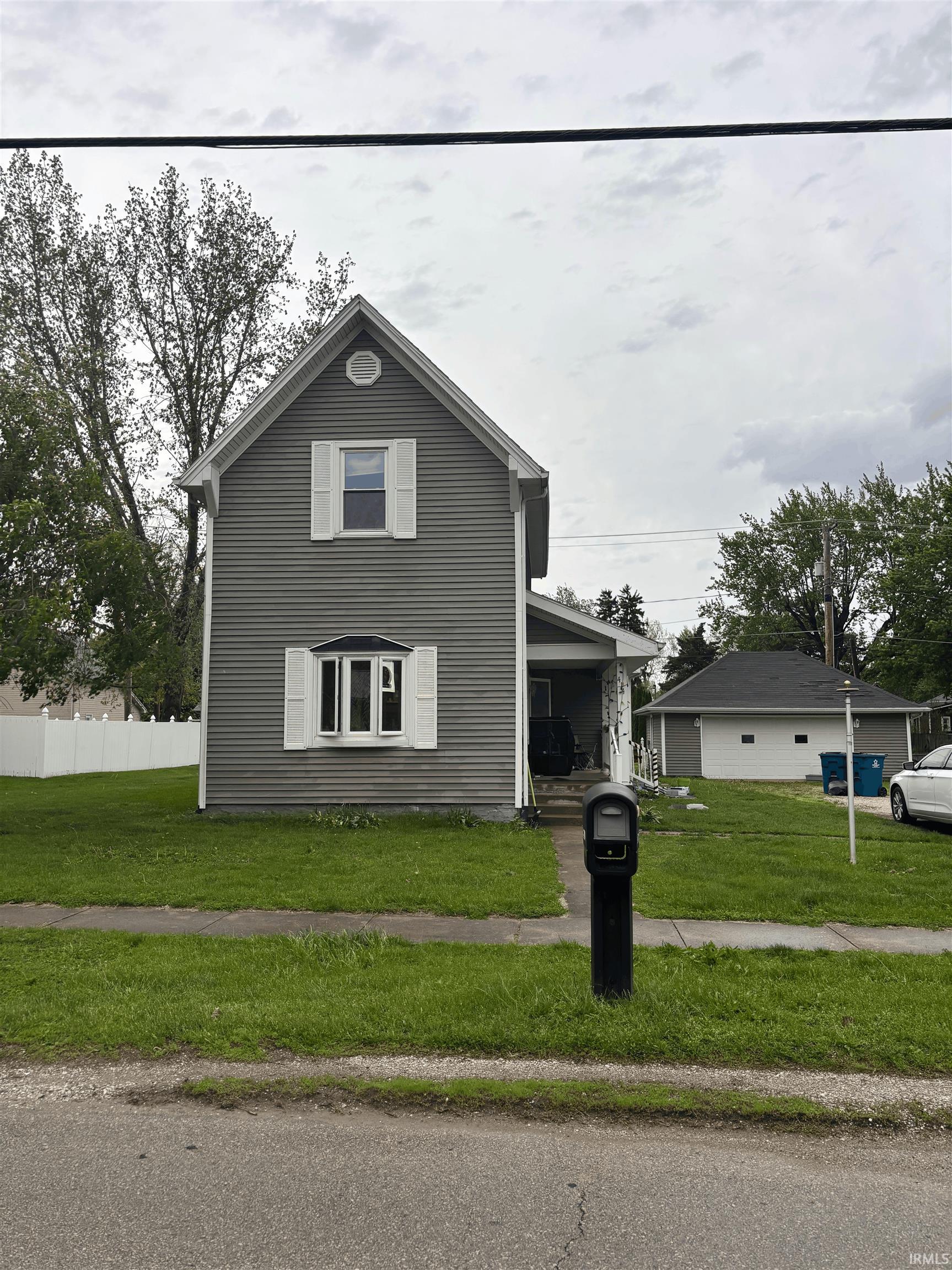 414 W Washington Street Property Photo 1
