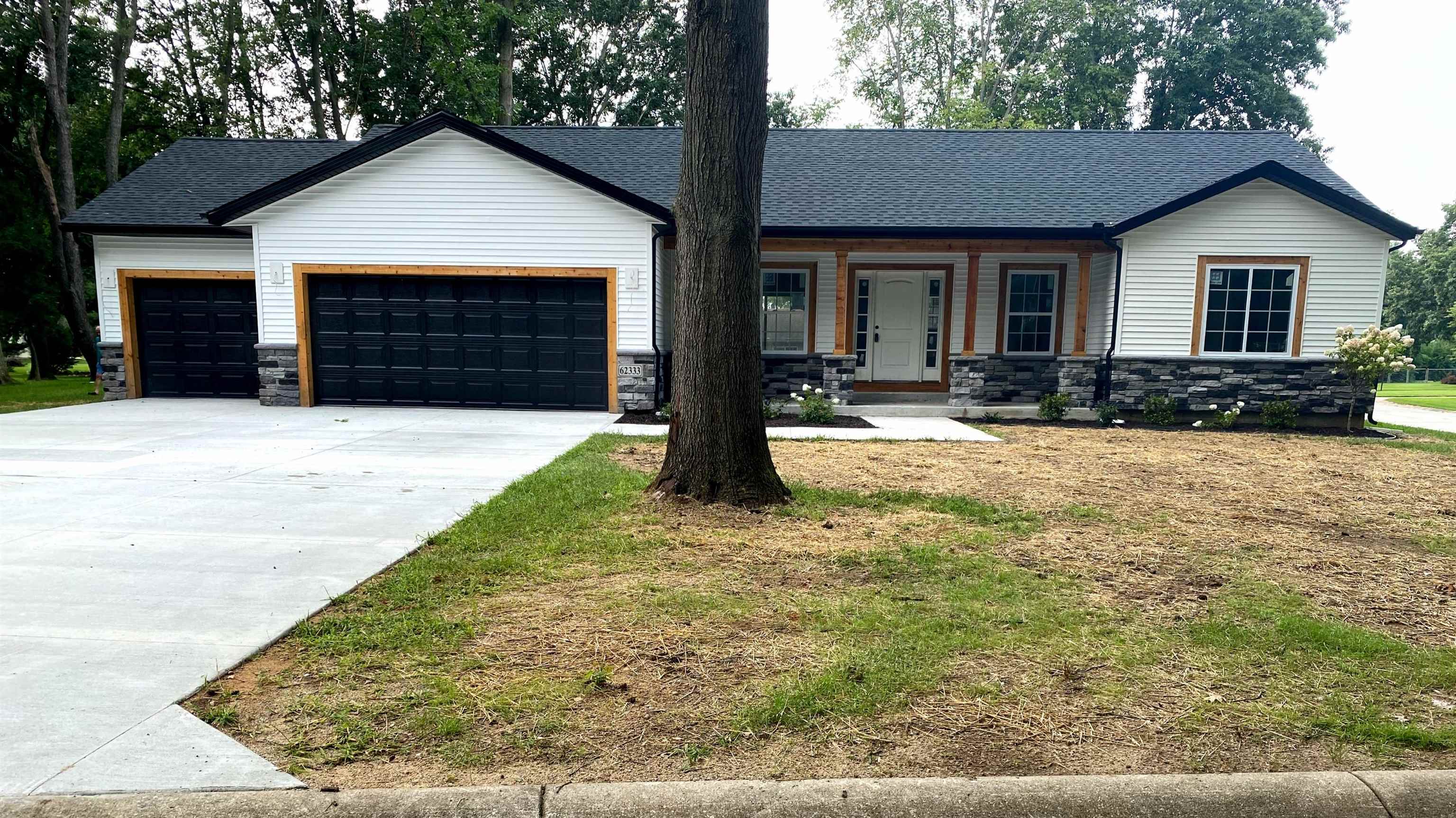 62333 Barron Court Property Photo 1