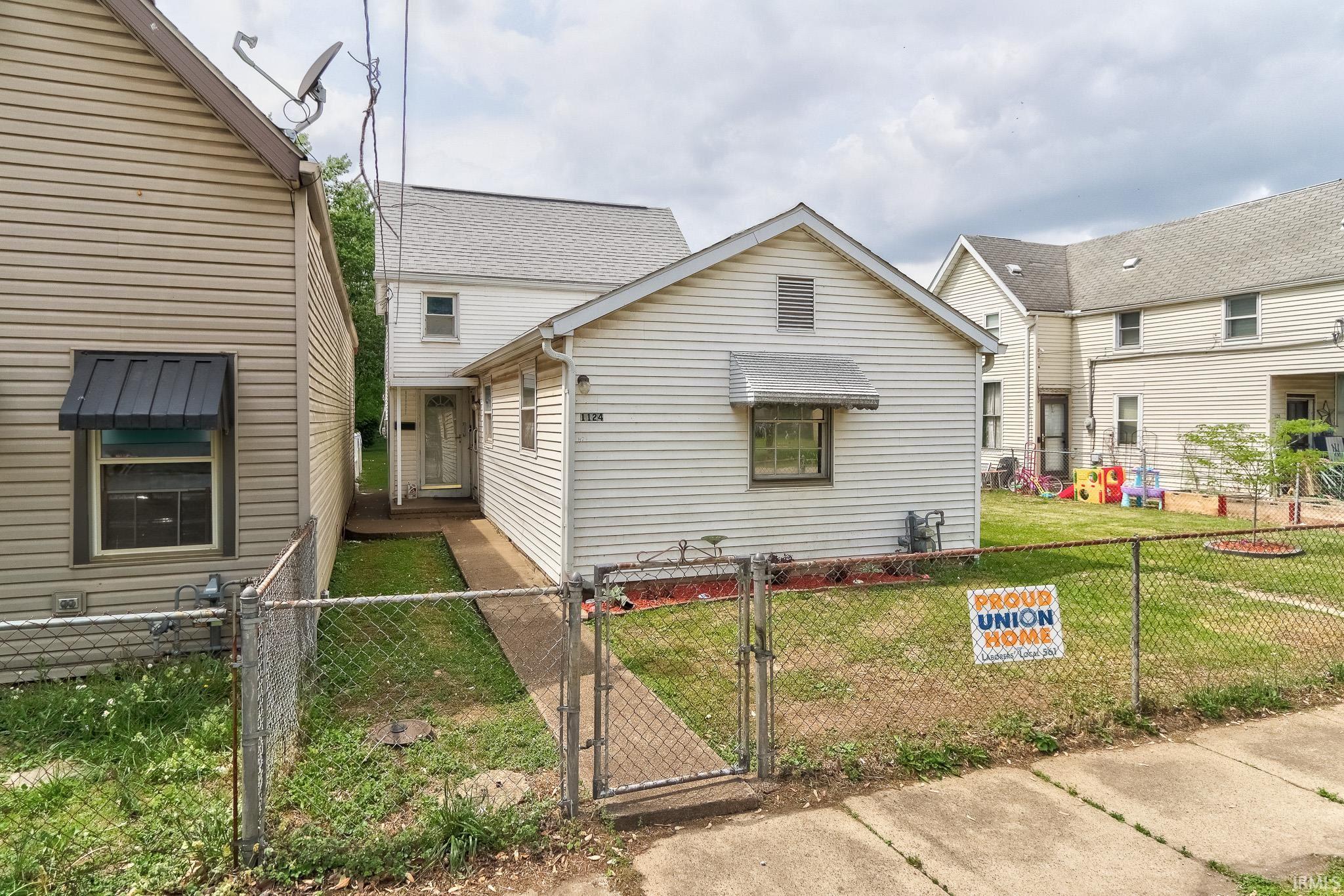 1124 Spruce Street