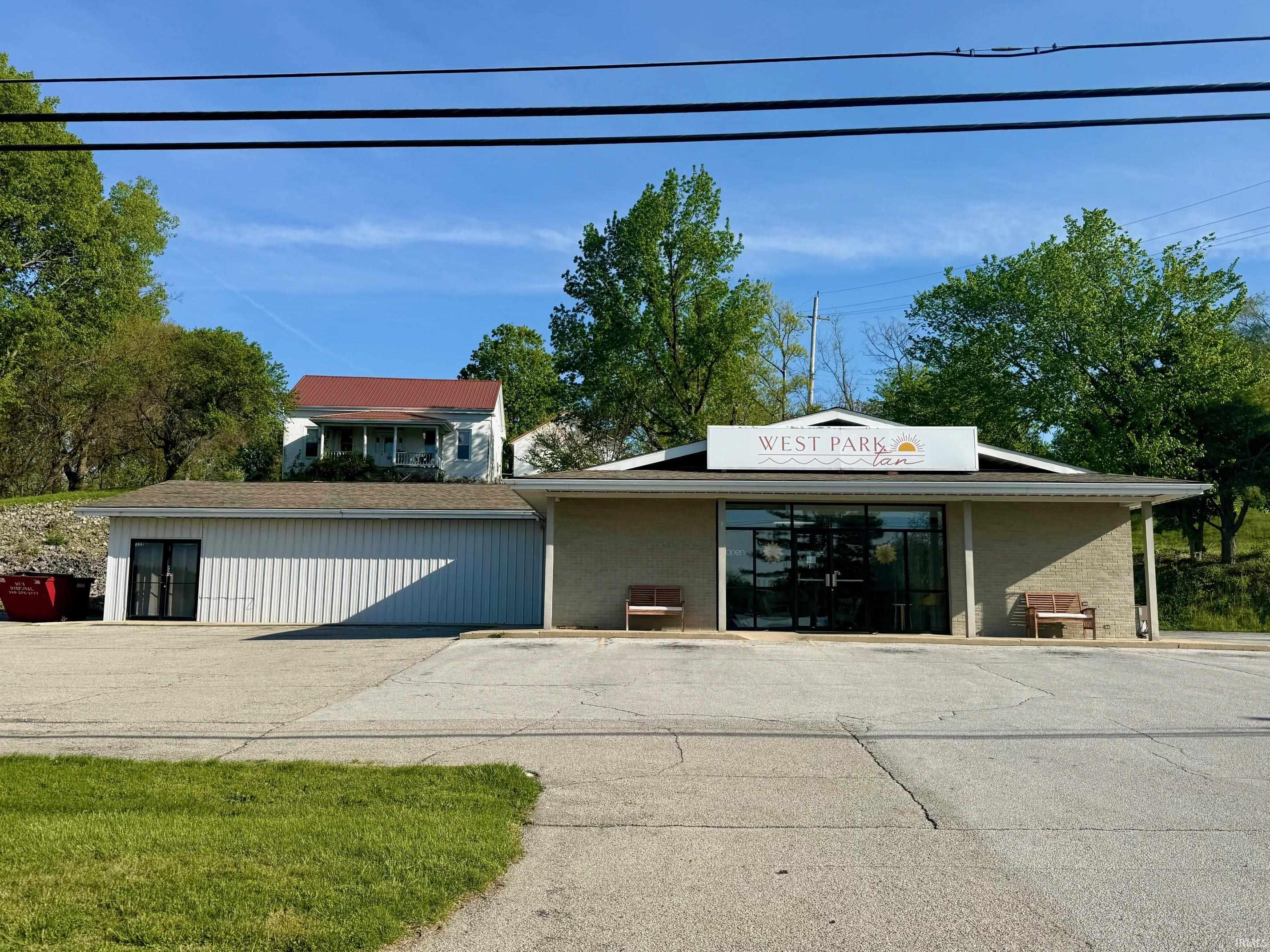 1322 W Park Drive