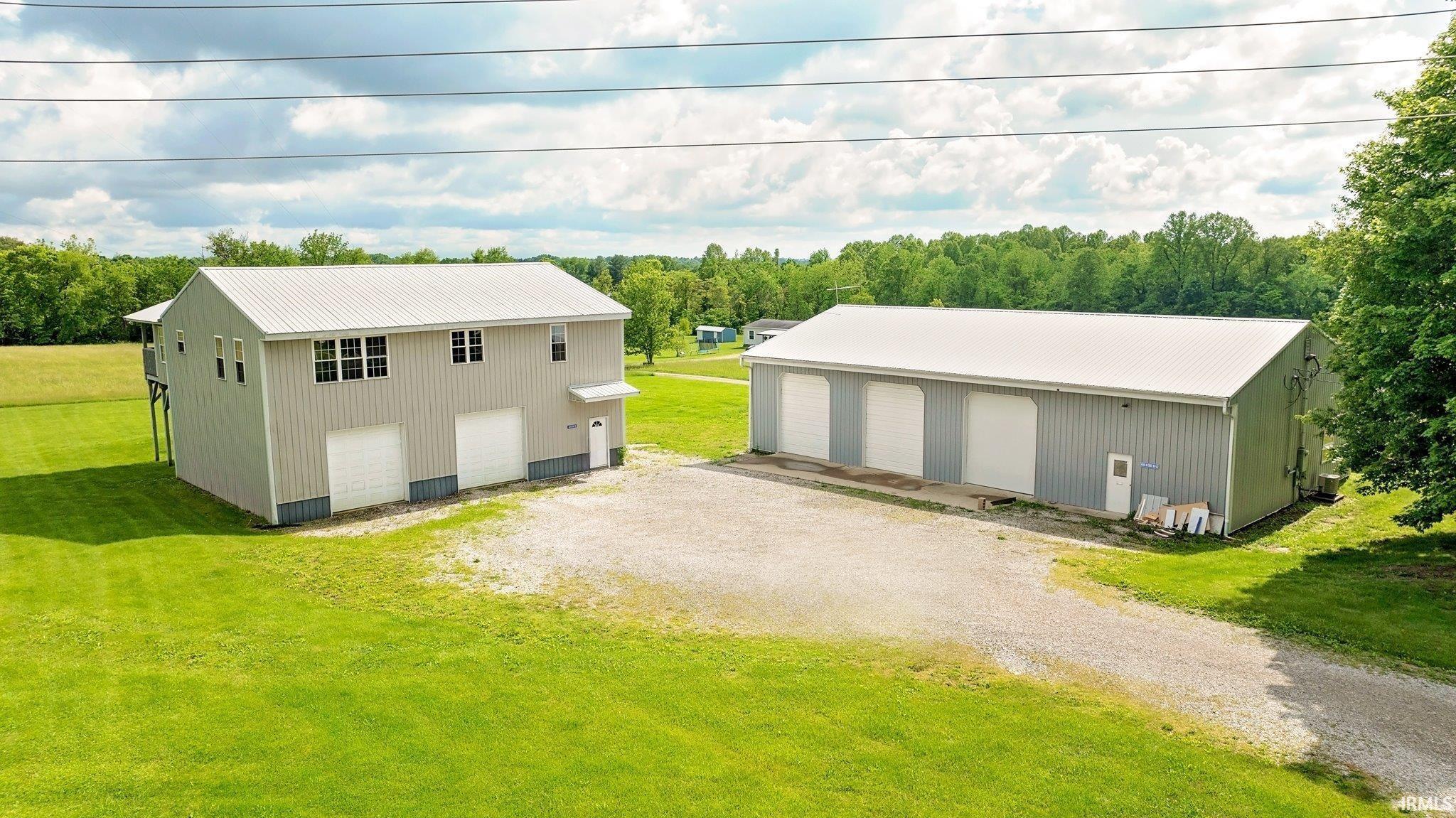 4702 N 43 Property Photo 1