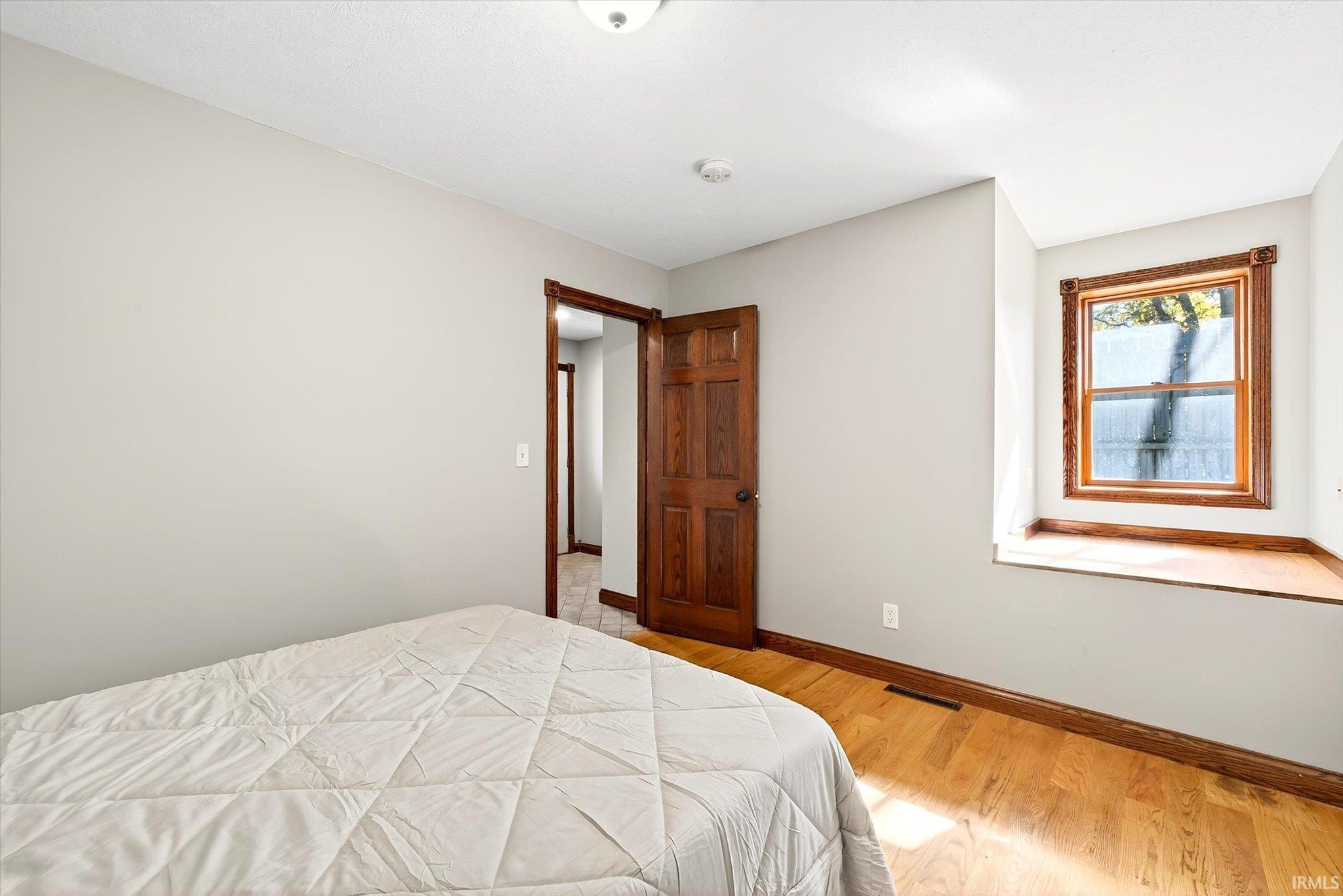 4975 E 46 Property Photo 6