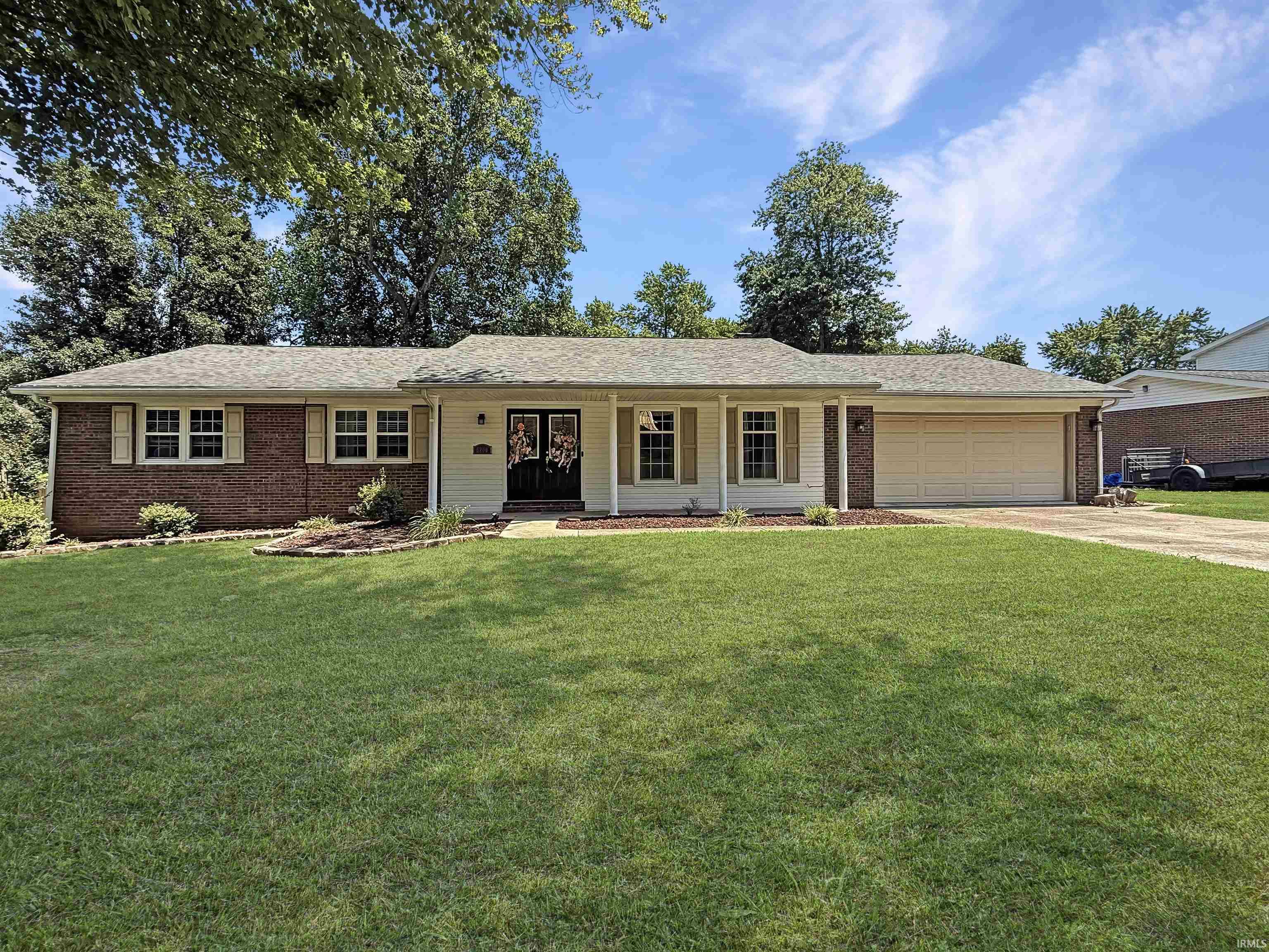 5200 Kenwood Drive Property Photo 1