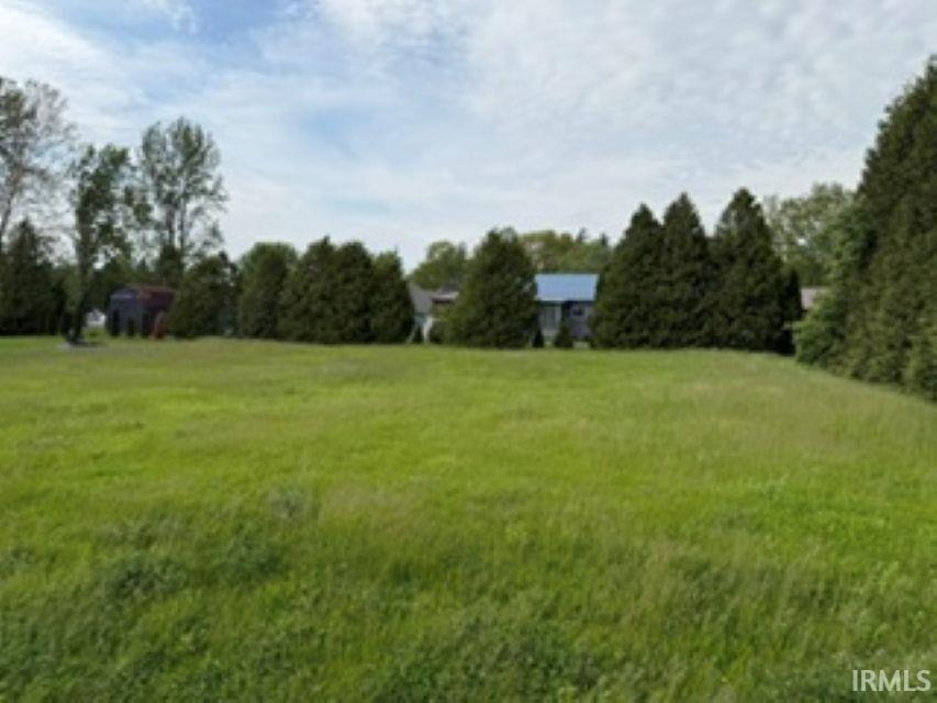 W Maple Drive Property Photo 1