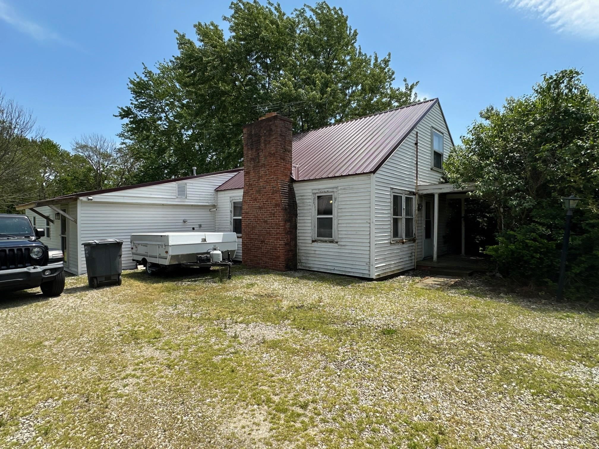 812 S Pittenger Road Property Photo 1