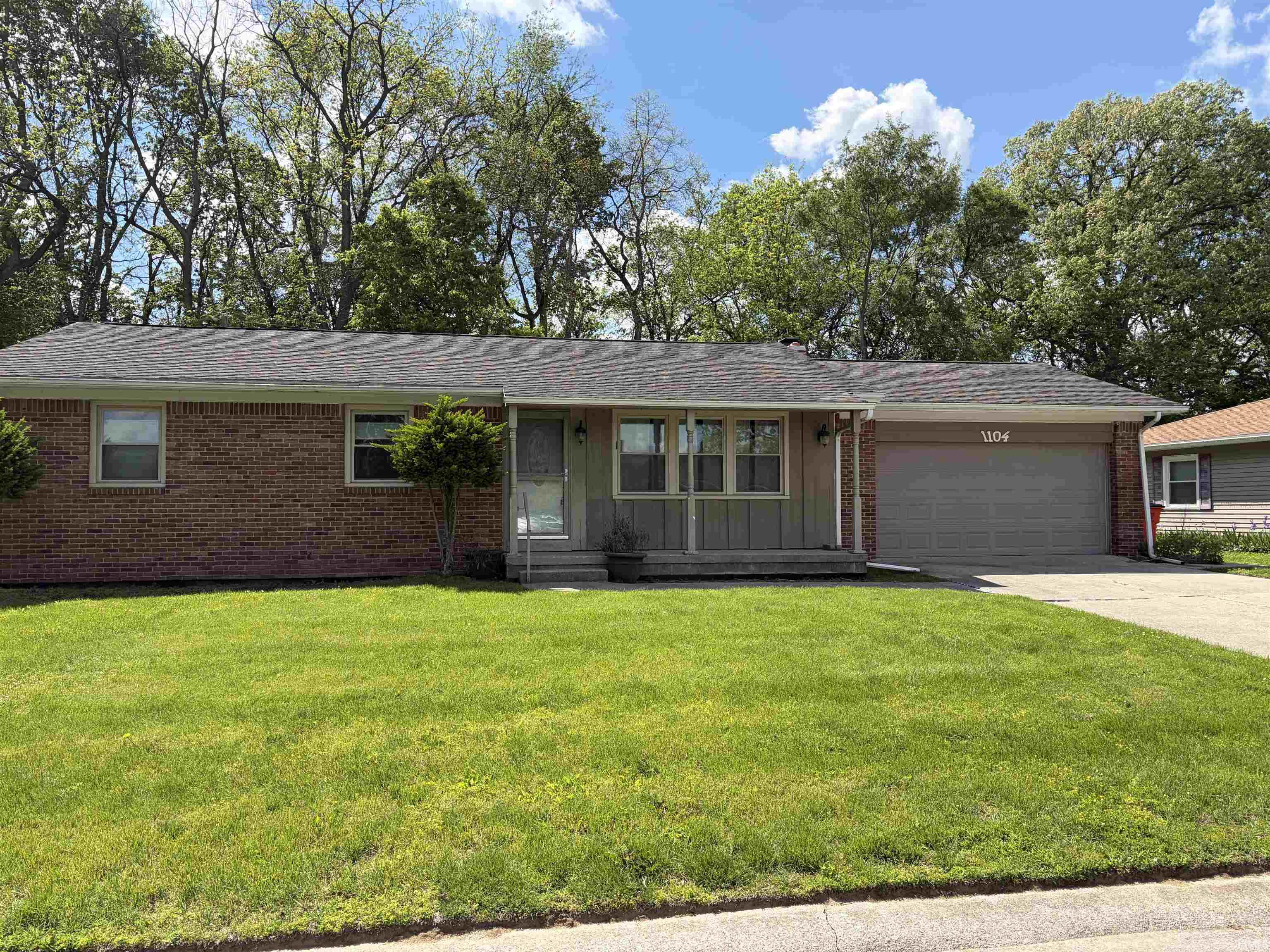 1104 Maxwell Avenue Property Photo 1